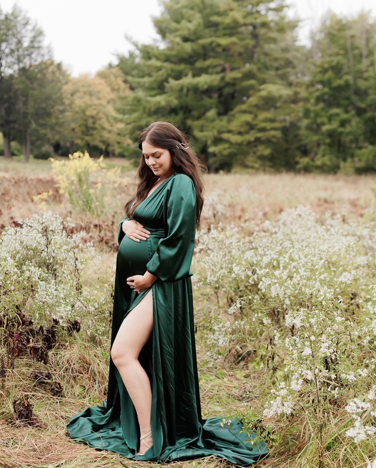 Elegant Long Sleeve Maternity Gown with Side Splits - Perfect for Baby Shower Photoshoots, Pregnancy Announcements & Maternity Portraits