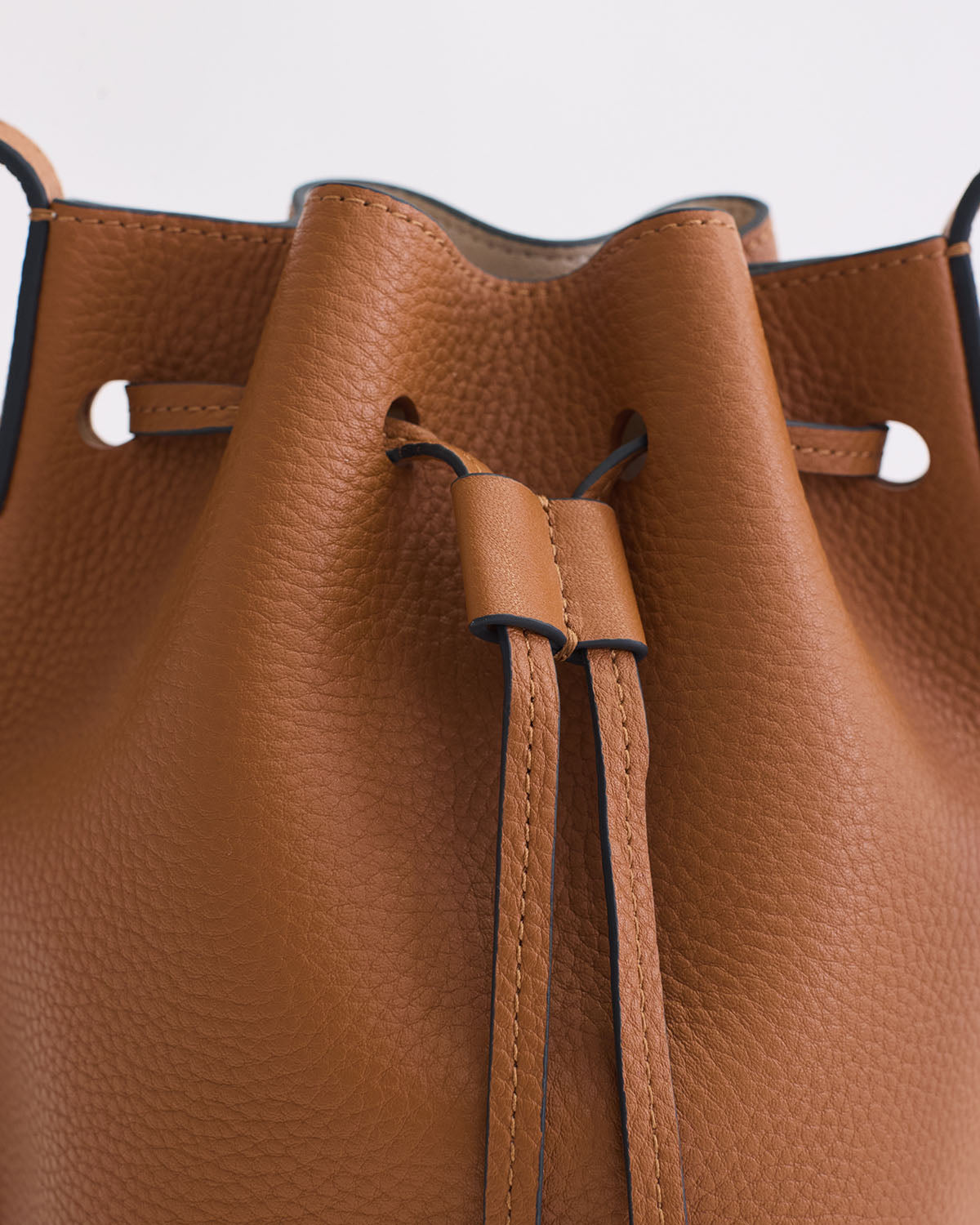 Bobb Bucket Bag for Women - Tan Pebbled Leather Crossbody Purse | Stylish & Durable Handbag for Everyday Use, Work, Travel & Shopping