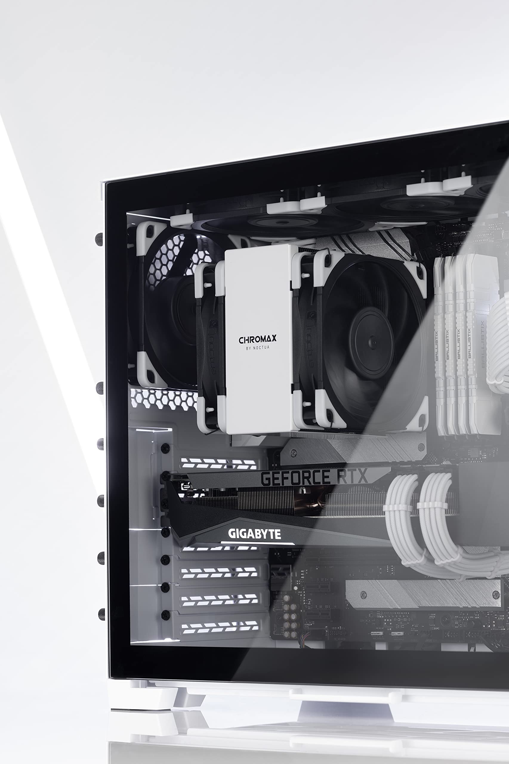 Noctua NH-U12A Premium CPU Cooler with NA-HC8 chromax.White Heatsink Cover - High Performance Air Cooling for Gaming PC, Workstation & Content Creation