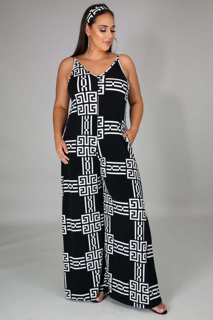 Simplicity Resort Ready Jumpsuit for Women - Flattering Curve Fit | Perfect for Beach Vacations, Summer Getaways & Resort Wear