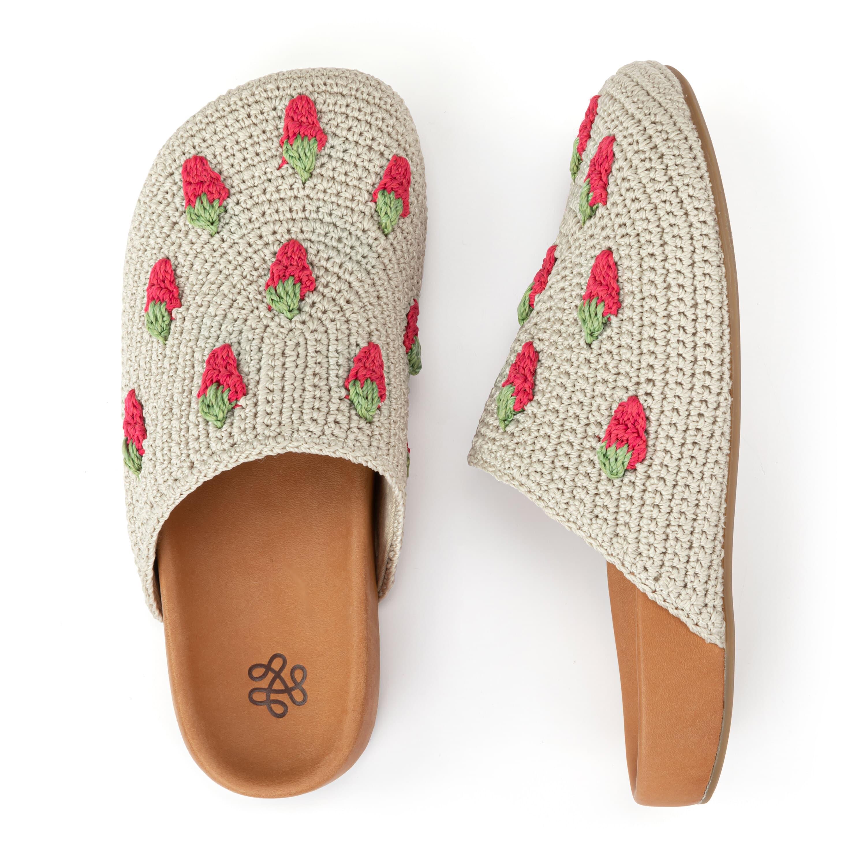 Bolinas Clog Hand Crochet Strawberry Sandals - Natural Strawberry Design for Women | Perfect for Beach, Summer, and Casual Outfits