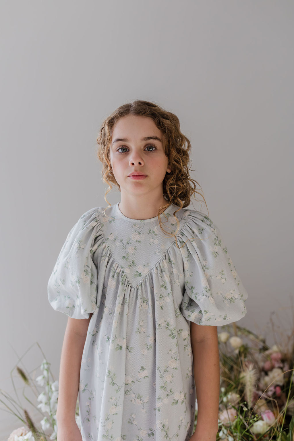 Steph by Petit Amalie Cream Bud Chambray Dress - Floral Print Summer Dress for Women, Perfect for Beach Vacations & Garden Parties