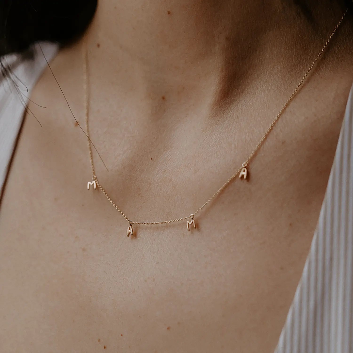 14K Yellow Gold Mama Necklace - Elegant Personalized Jewelry for Mothers, Gifts for Mom, Grandma, or Wife - Perfect for Mother's Day, Birthdays & Anniversaries