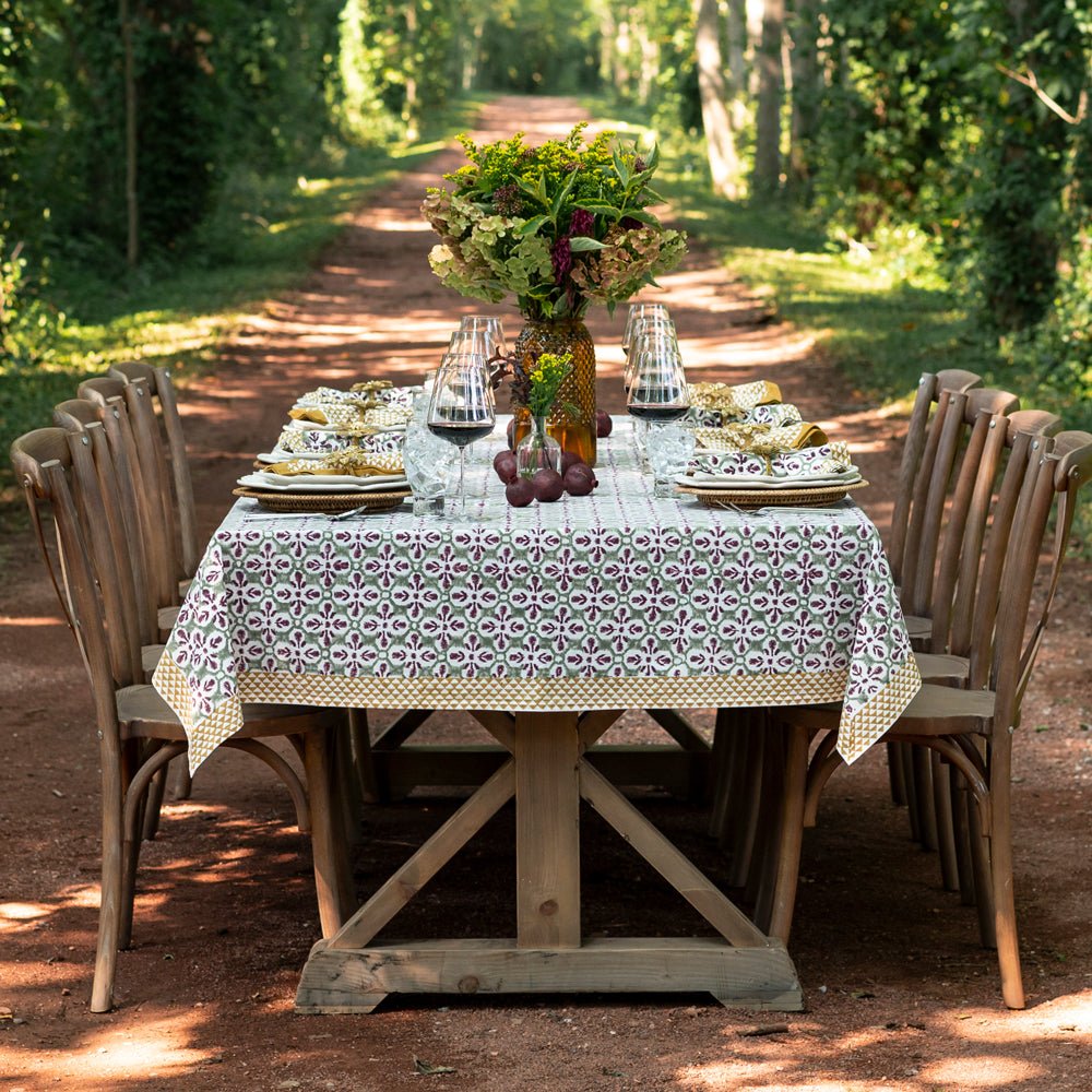 Antique Fleur de Lis Jade Tablecloth - Elegant Vintage Jacquard Table Cover for Dining Room, Wedding, and Special Occasions