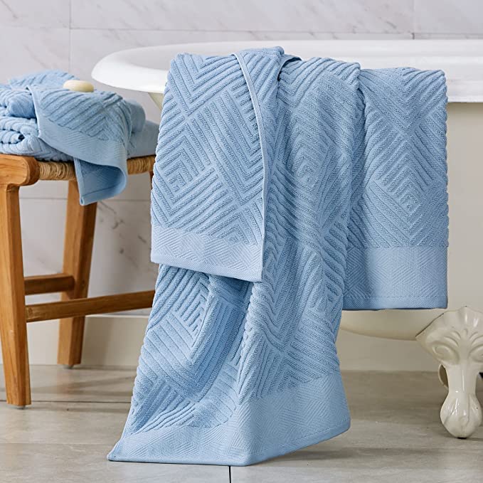 Premium 100% Cotton Bath Towels Set - Ultra Soft & Quick Dry, Highly Absorbent Luxury Towels 27x54 Inches (4 Pack) for Spa, Gym, Beach & Home Use