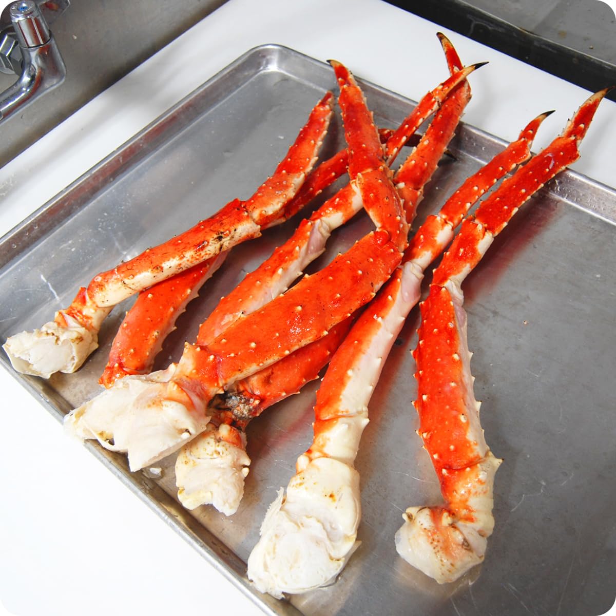 Premium Alaska Red King Crab Legs - Colossal Size, 3-Pound Pack | Wild-Caught, Jumbo Crab Clusters | Perfect for Gourmet Dinners, Special Occasions & Seafood Lovers