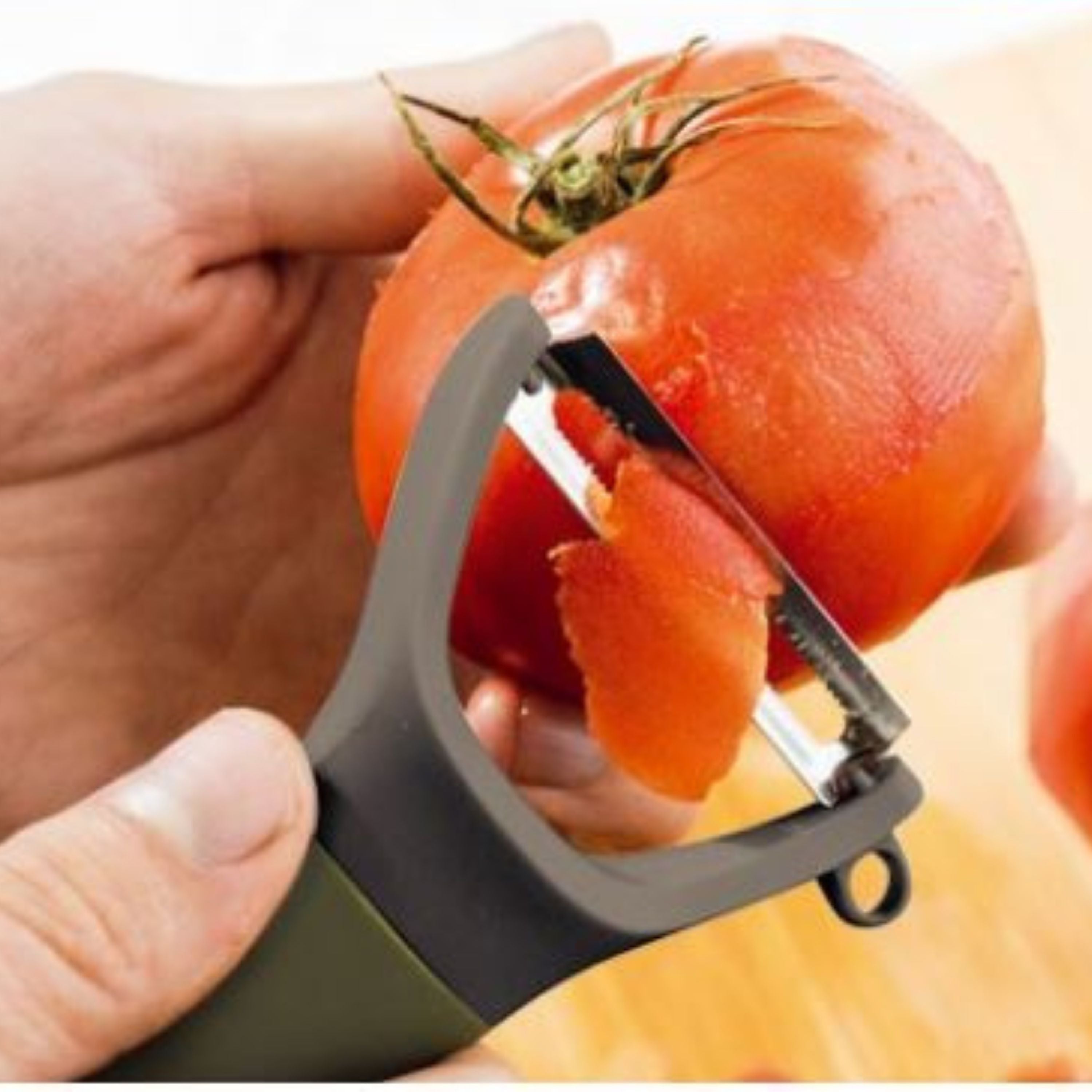BergHOFF Leo Balance 3-Piece Stainless Steel Peeler Set - Eco-Friendly Recycled Material for Kitchen, Fruits & Vegetables - Perfect for Peeling, Slicing & Garnishing