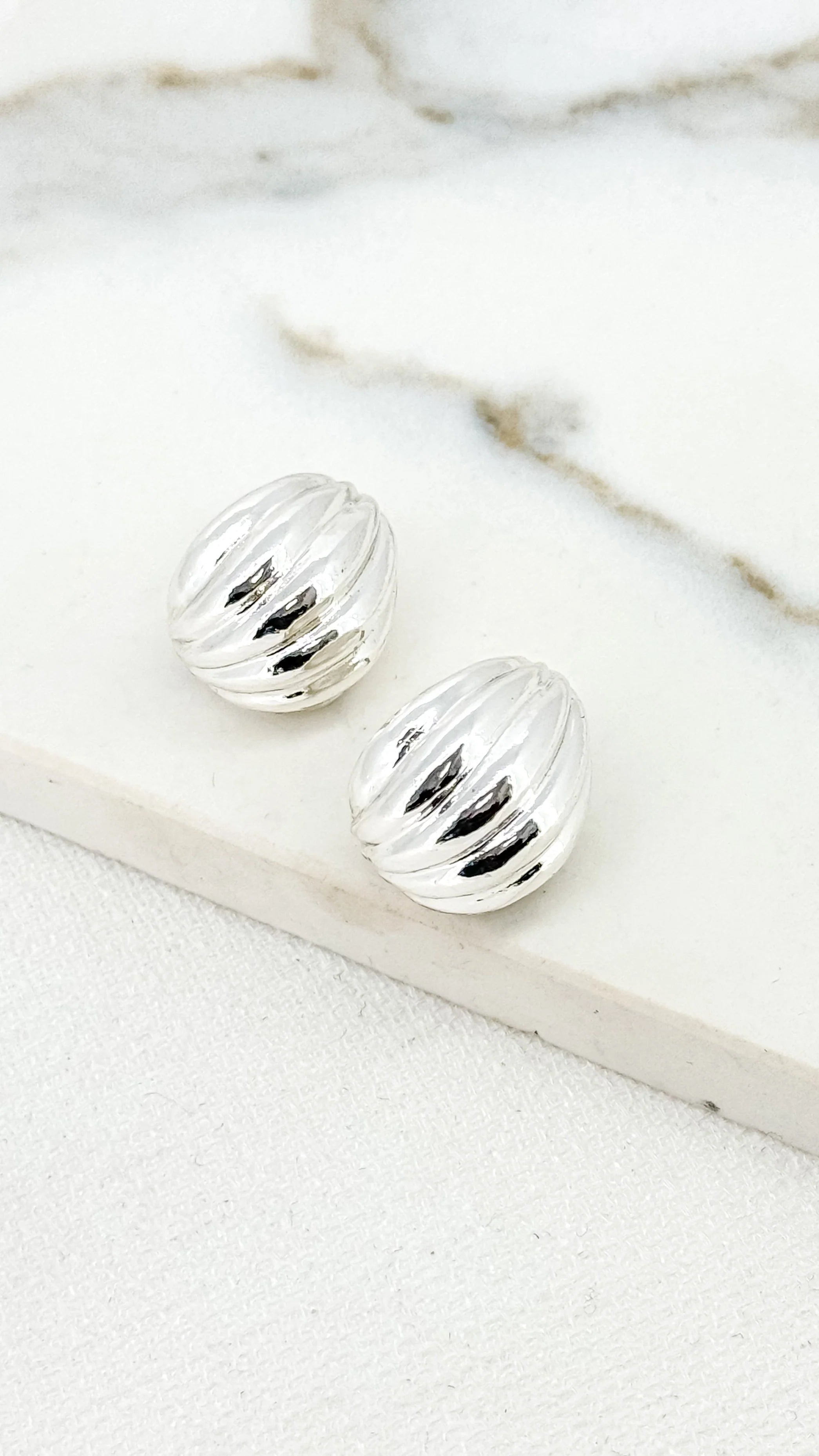 Elegant Shell Silver Teardrop Earrings for Women - Handmade Boho Beach Jewelry - Perfect for Weddings, Parties & Everyday Wear