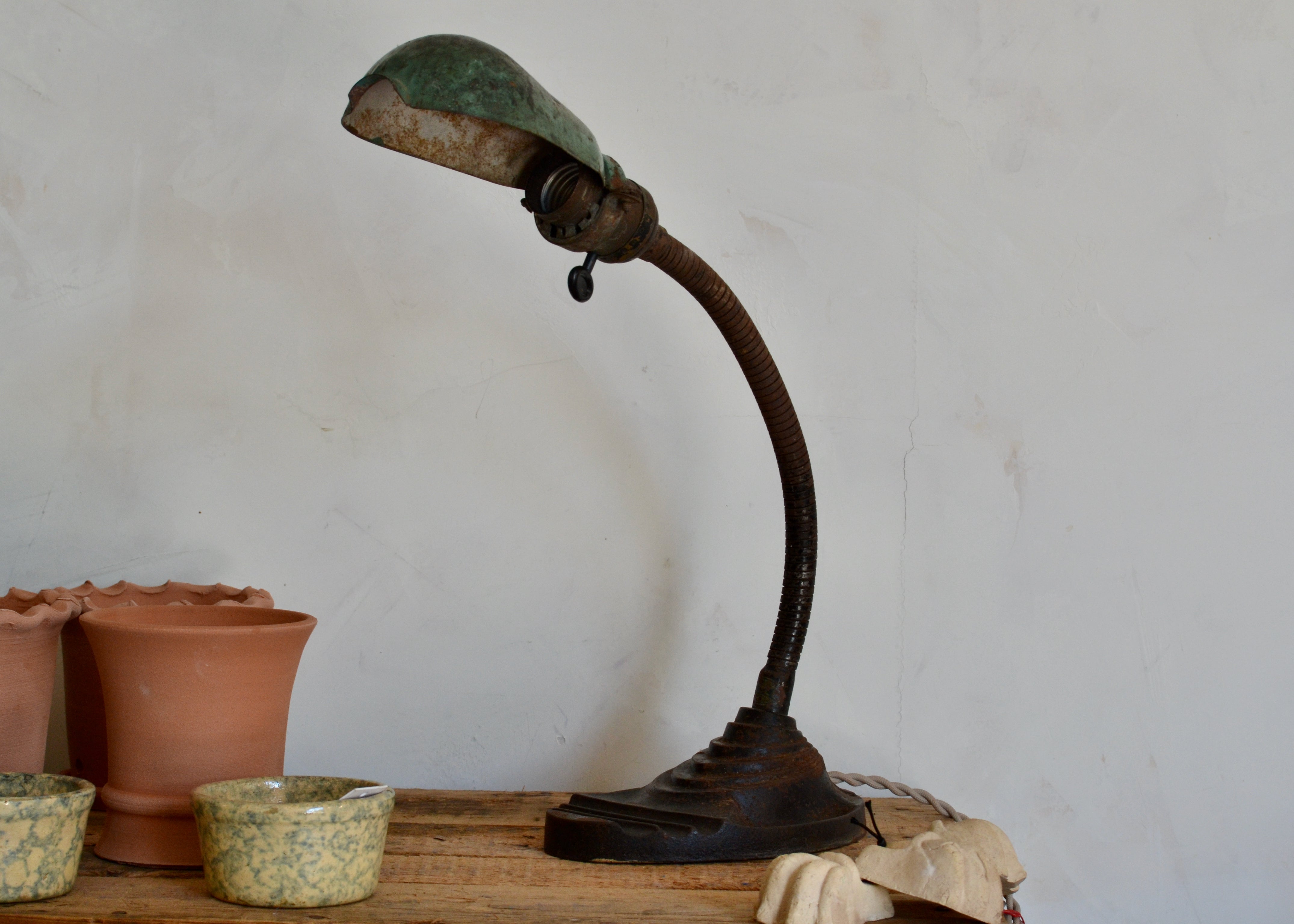 Vintage Style Metal Desk Lamp with Adjustable Arm - Art Deco Base for Home Office, Study, or Reading Nook - Dimmable LED Light for Work & Relaxation