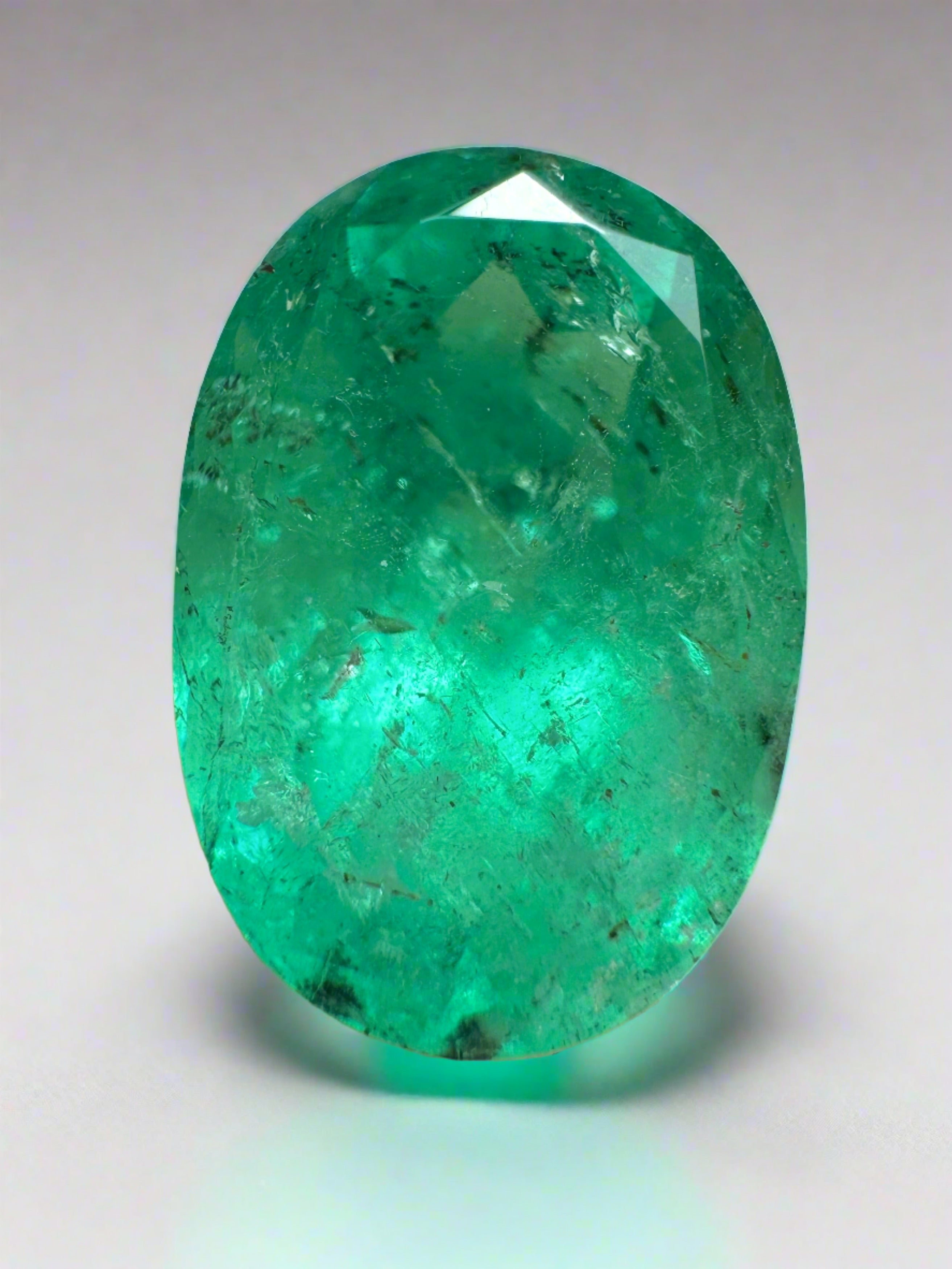 8.64 Carat Medium Green Natural Loose Colombian Emerald Oval Cut Gemstone for Jewelry Making - Engagement Rings, Necklaces & Earrings