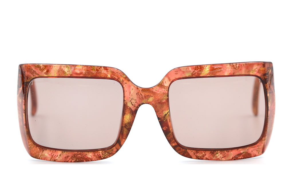 Christian Dior 2493 30 Sunglasses - Luxury Designer Shades for Women | UV Protection & Fashion Statement | Perfect for Beach, Driving & Outdoor Activities