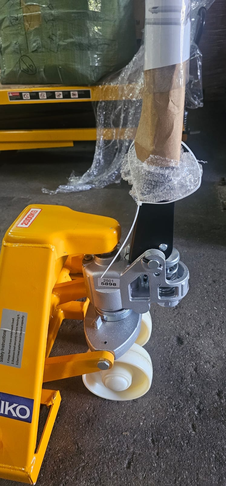 2 Ton Heavy Duty Hand Pallet Truck - Aiko PT W2N 540L Hydraulic Lift Jack for Warehouse & Loading Dock | Industrial Material Handling Equipment for Logistics, Moving & Storage Operations