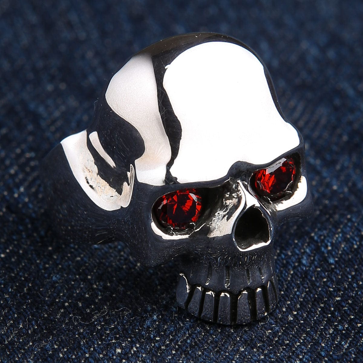 Sterling Silver Red Eye Elegant Skull Ring for Men & Women - Gothic Punk Jewelry for Halloween, Parties, and Everyday Wear