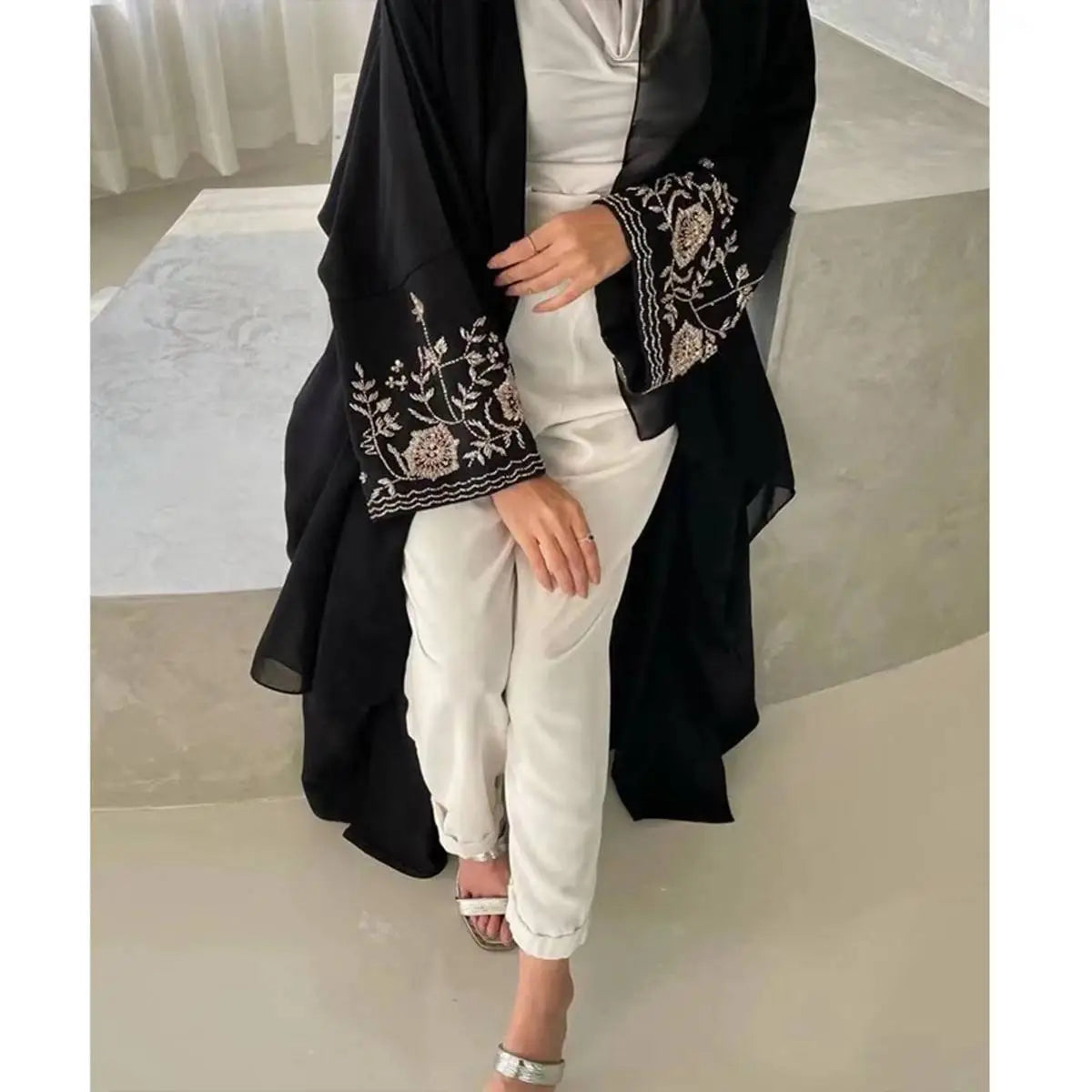 Elegant Muslim Women's Floral Embroidered Open Abaya Dress with Long Sleeves - Perfect for Prayer, Modest Fashion, and Special Occasions
