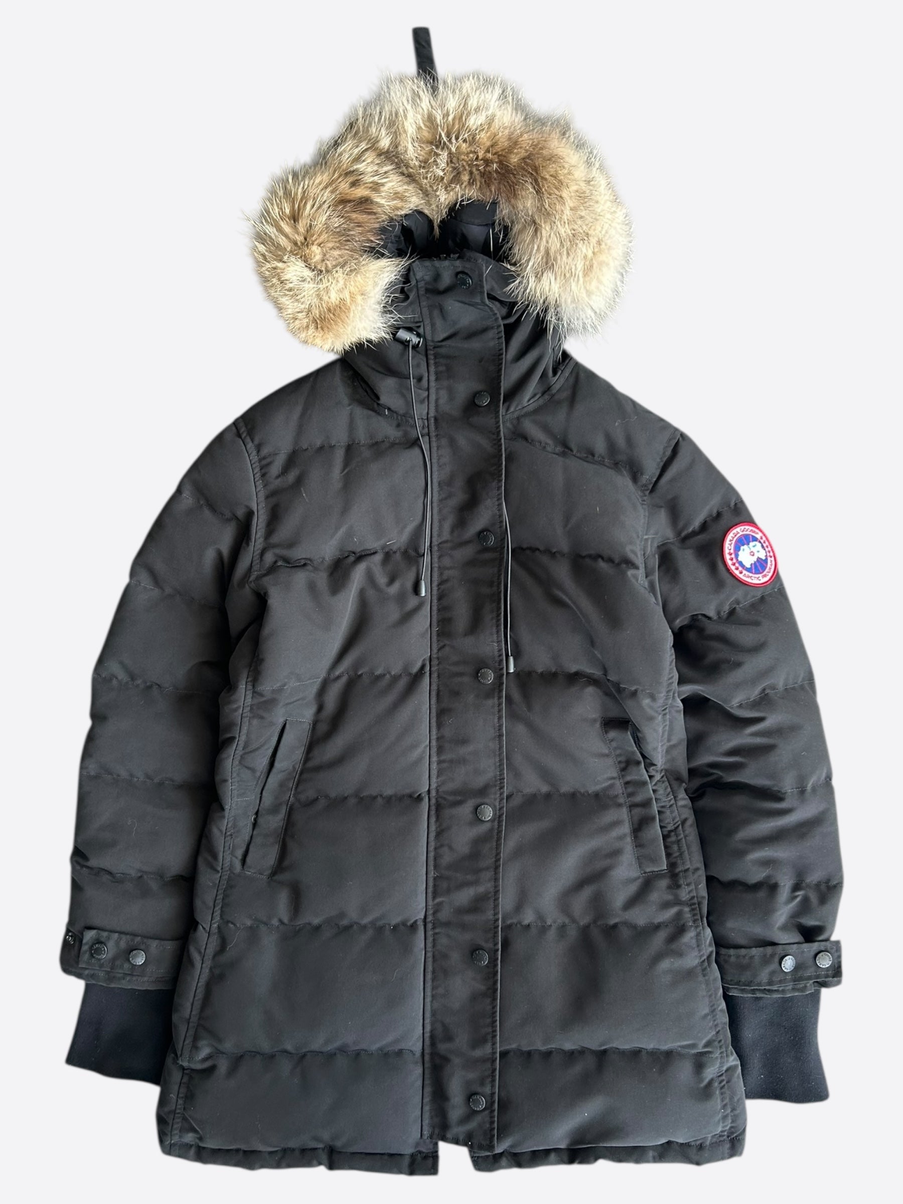 Canada Goose Black Shelburne Women's Parka - Waterproof Winter Coat with Fur Trim Hood for Extreme Cold Weather - Perfect for Snowboarding, Skiing & Outdoor Adventures