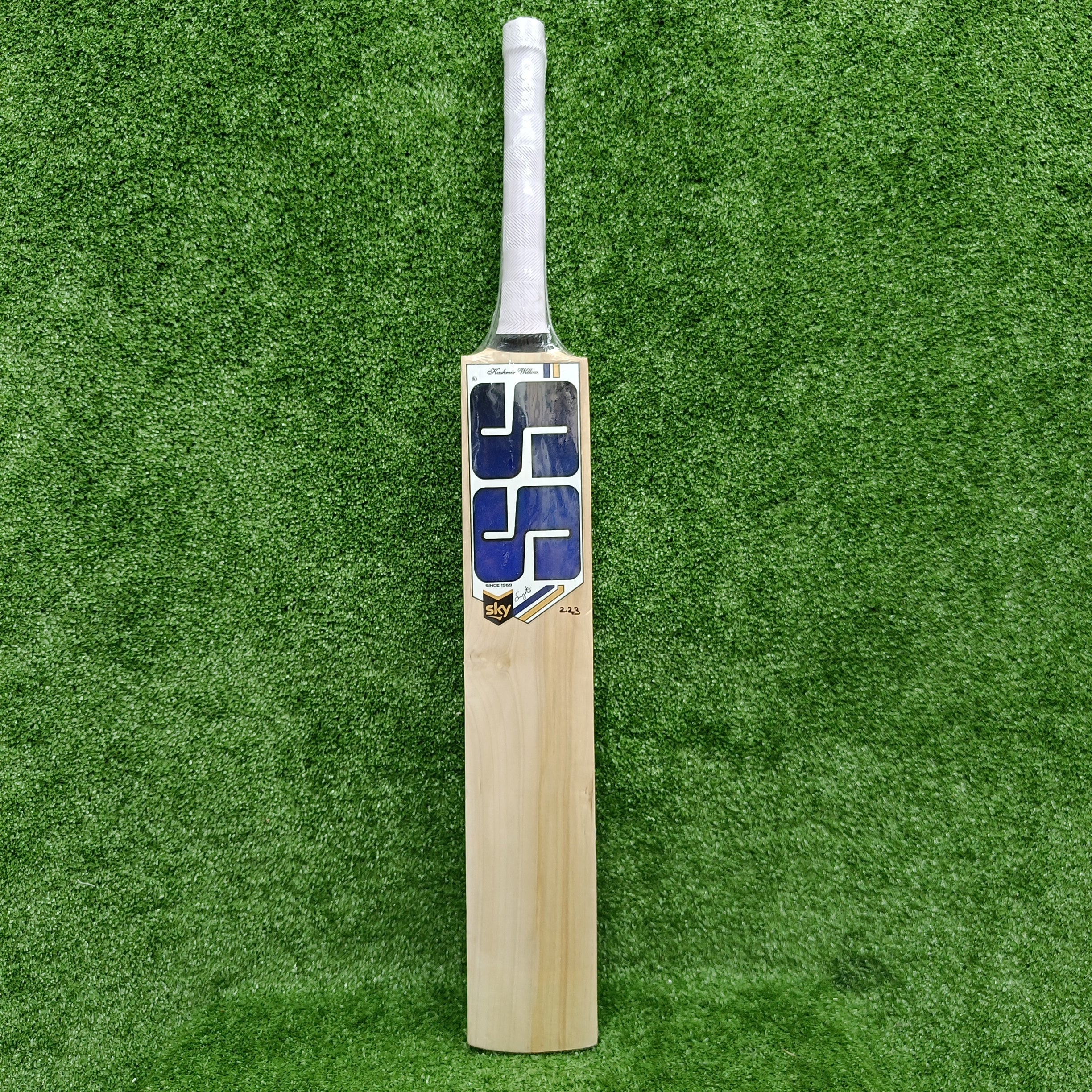 SS SKY Jumbo Scoop Tennis Cricket Bat - Professional Grade for Tennis & Cricket Training | Perfect for Backyard Practice, Club Matches & School Sports