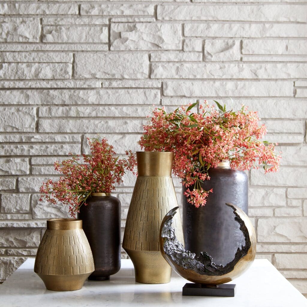 Cyan Design 11361 Akita Vase - Large Black Ceramic Vase for Home Decor, Centerpiece, Living Room, Dining Table, Wedding & Office Decoration