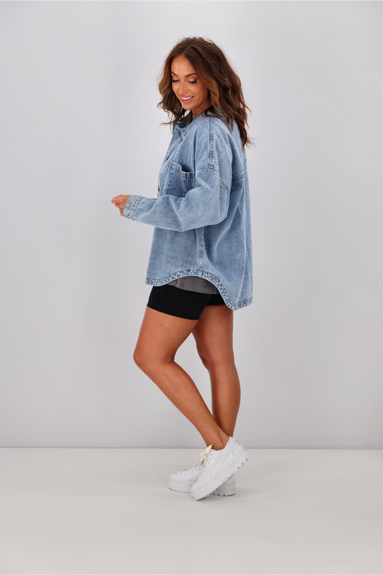 Eve Dale Shacket Light Blue - Stylish Women's Overshirt Jacket for Casual & Office Wear | Perfect for Layering in Spring & Fall