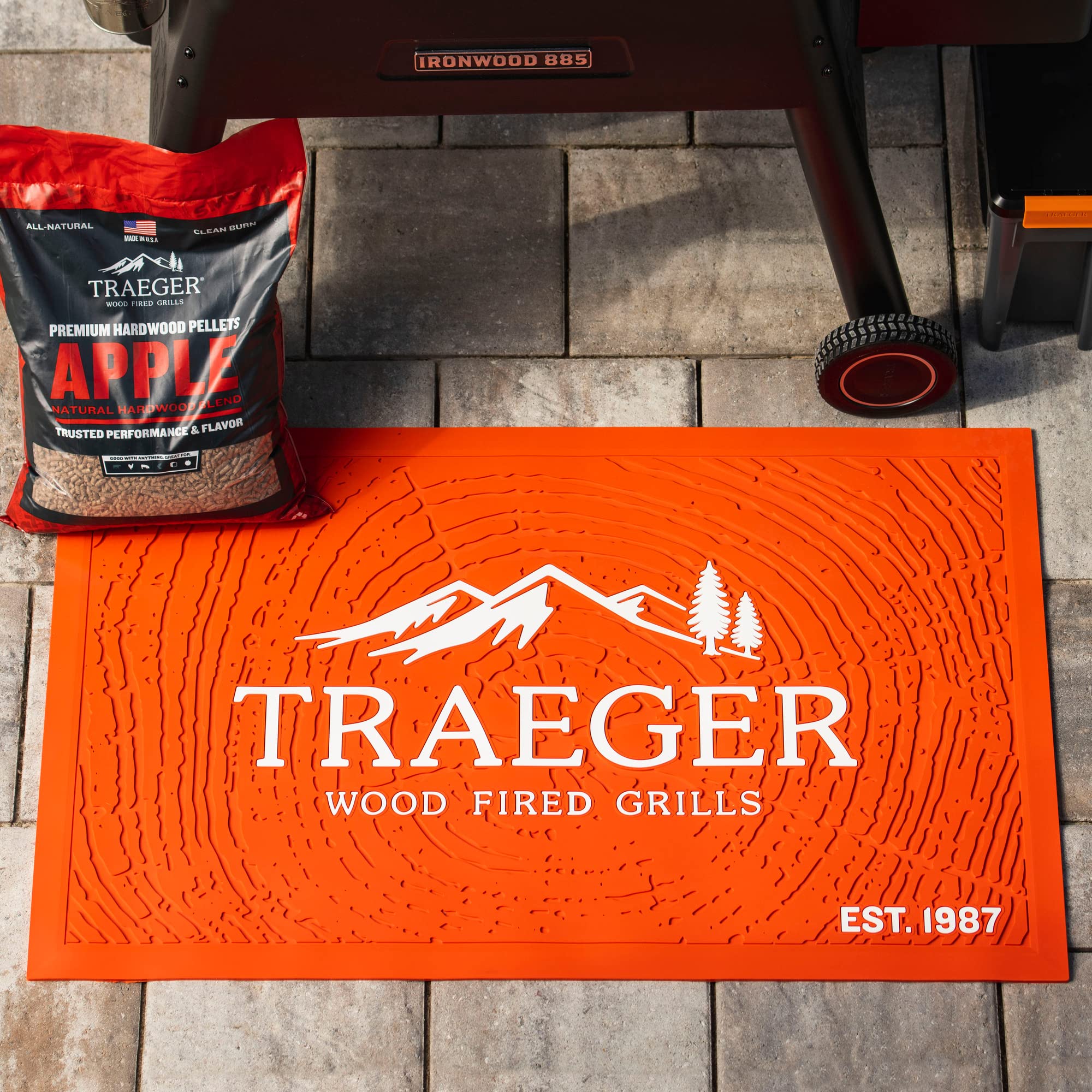 Traeger BAC636 Non-Stick Grill Mat - Heavy Duty BBQ Cooking Accessory for Outdoor Grilling, Camping & Backyard Parties (Orange)