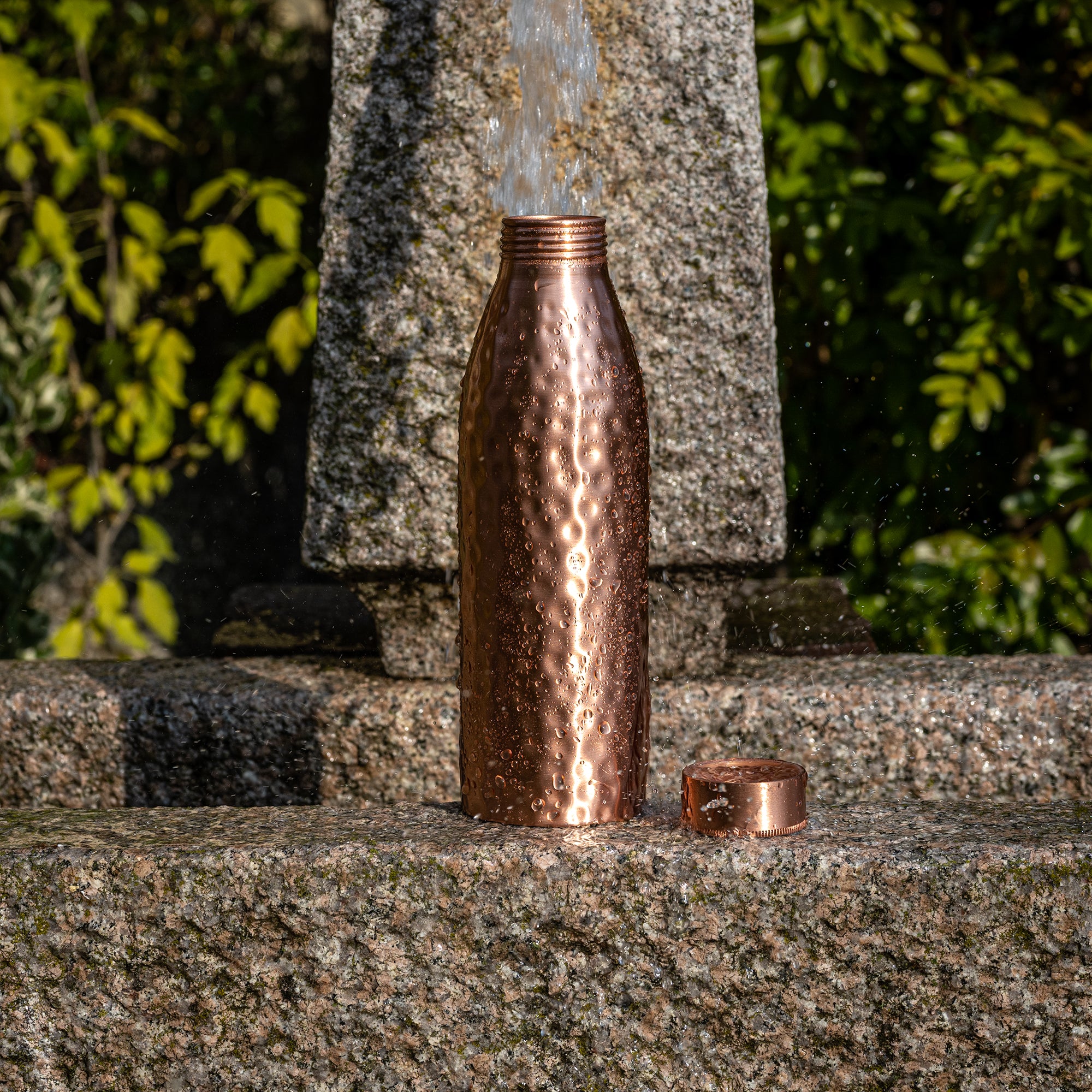 Kosdeg Hammered Copper Water Bottle 24 Oz (700ml) - Premium Reusable & Eco-Friendly for Daily Hydration, Yoga, Gym, and Outdoor Activities