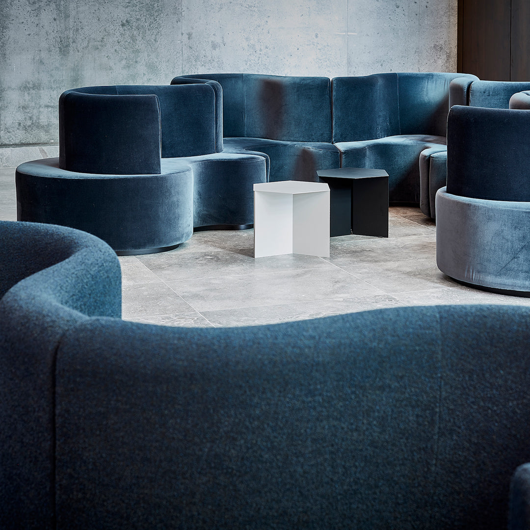Cloverleaf Modular Sectional Sofa - Customizable Living Room Furniture for Modern Home & Office Use