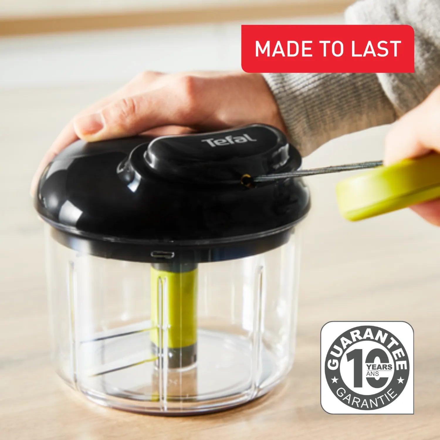 Tefal 5 Second Chopper 900ml Maxi Food Processor - Quick & Easy Vegetable Cutter, Onion Dicer, Herb Chopper - Perfect for Meal Prep, Salads, Soups & Cooking - K1321044