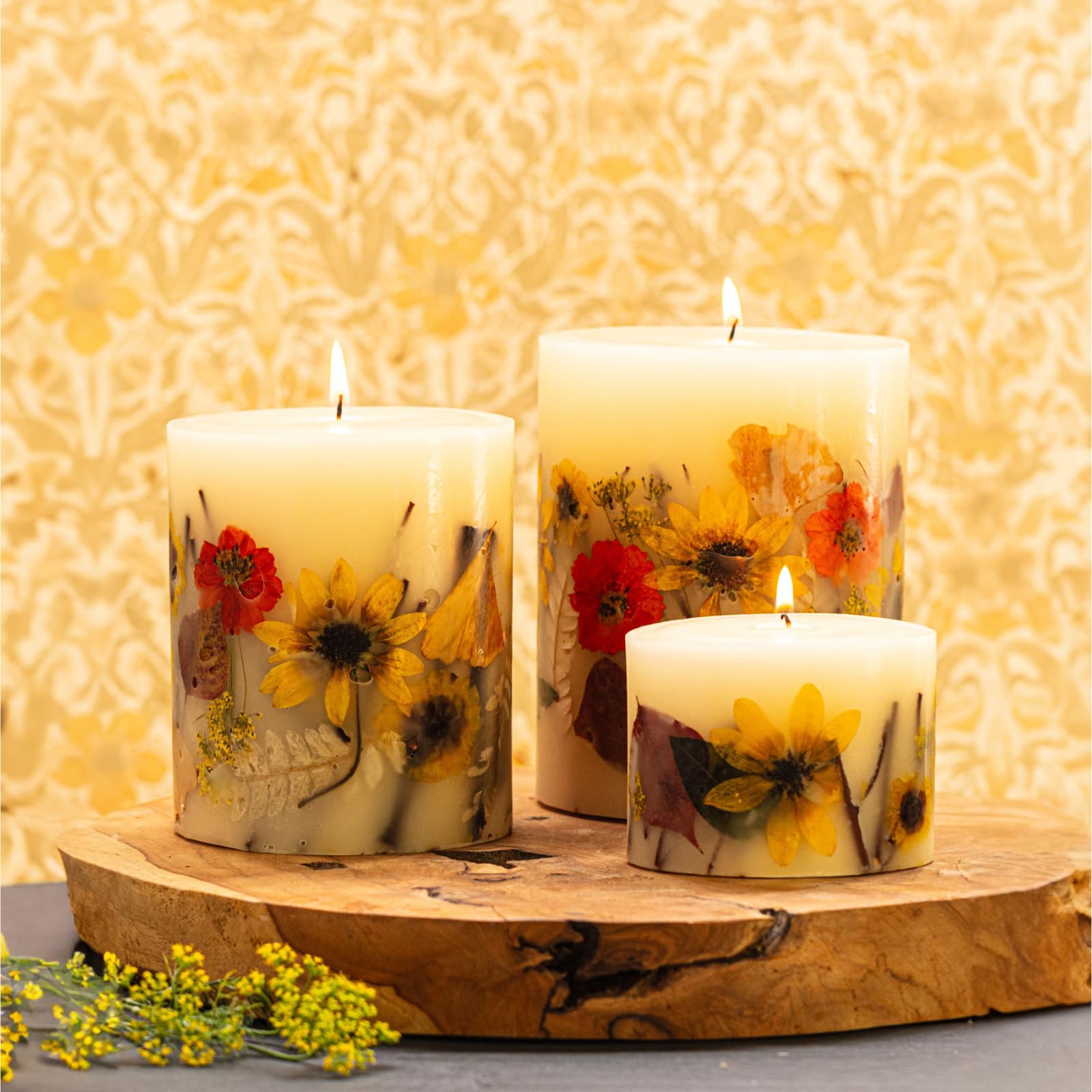 Rosy Rings Honey Tobacco Candle - Aromatherapy & Home Decor for Relaxation