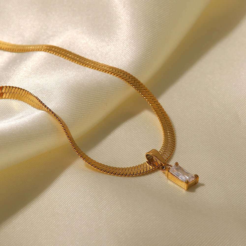 18K Gold Snake Chain Choker Necklace with Elegant Pendant | Dainty Layering Jewelry for Women | Perfect for Date Night, Weddings & Special Occasions