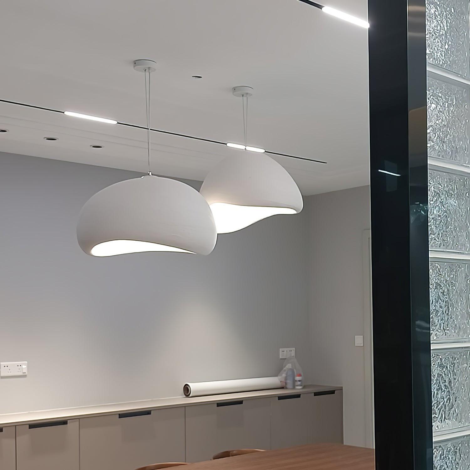 Modern Cloud Pendant Light Fixture - Stylish Hanging Ceiling Lamp for Living Room, Bedroom & Dining Area - Perfect for Home Decor and Ambient Lighting