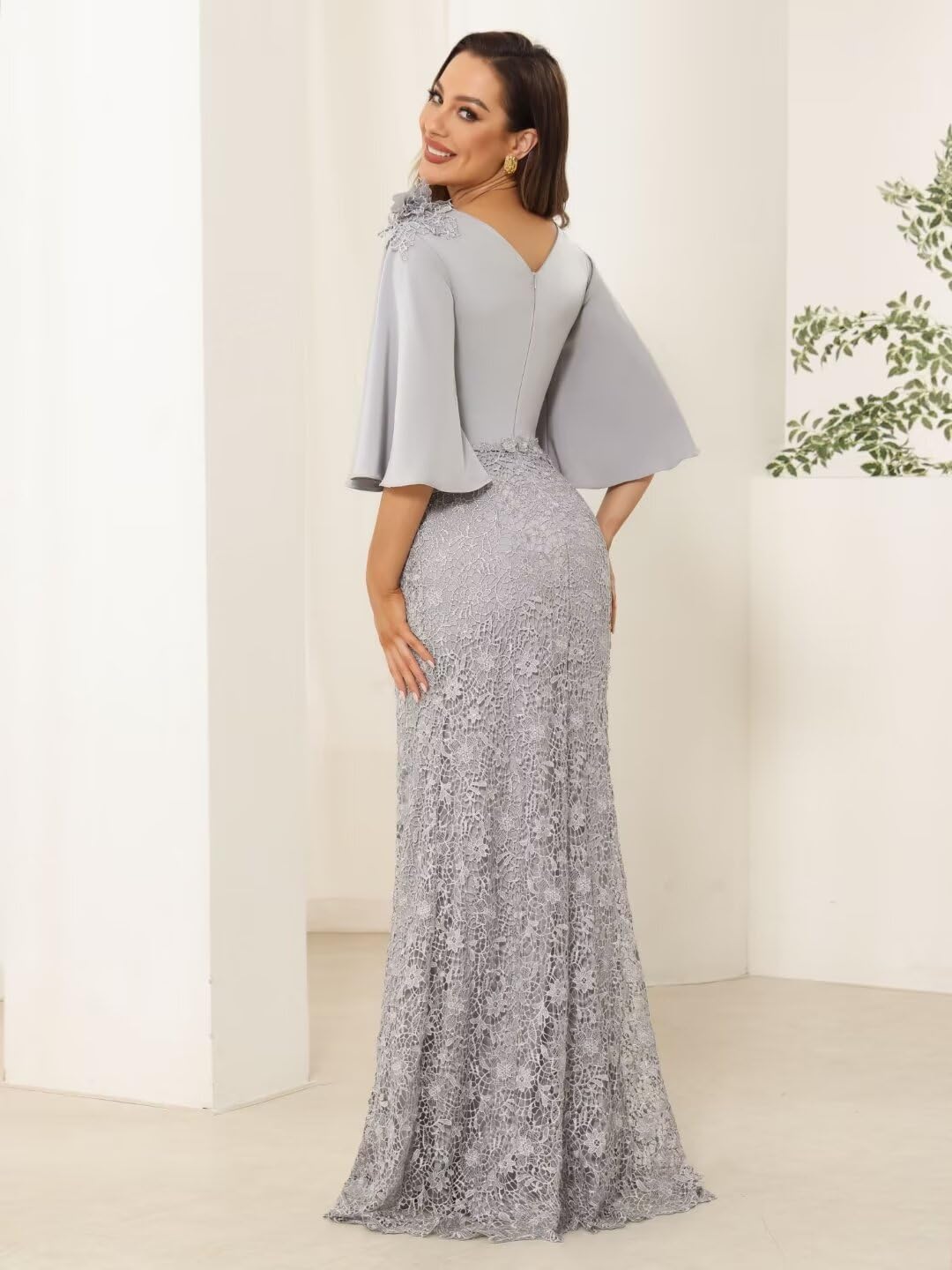 Elegant Mermaid Lace Mother of the Bride Dress - Long Sleeve Bodycon Formal Evening Gown for Weddings, Parties & Special Occasions | XOD0323