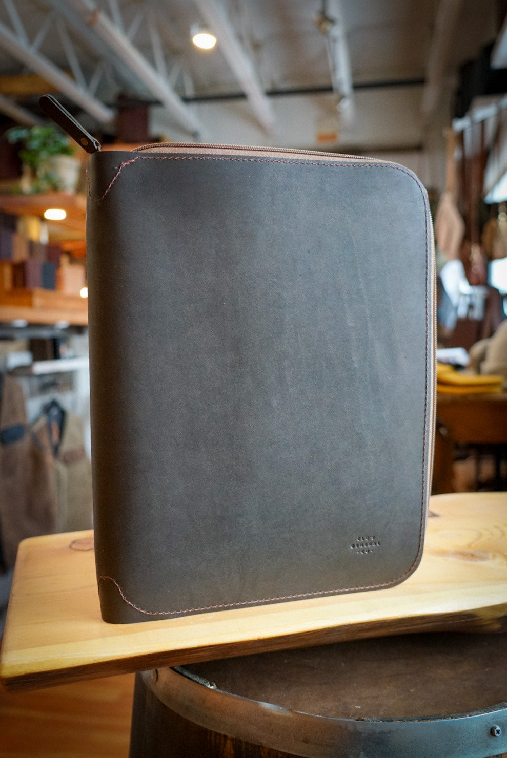 Premium Leather Padfolio - Frontier Evergreen & Horween Black Executive Portfolio for Business Meetings, Presentations, and Professional Organizers