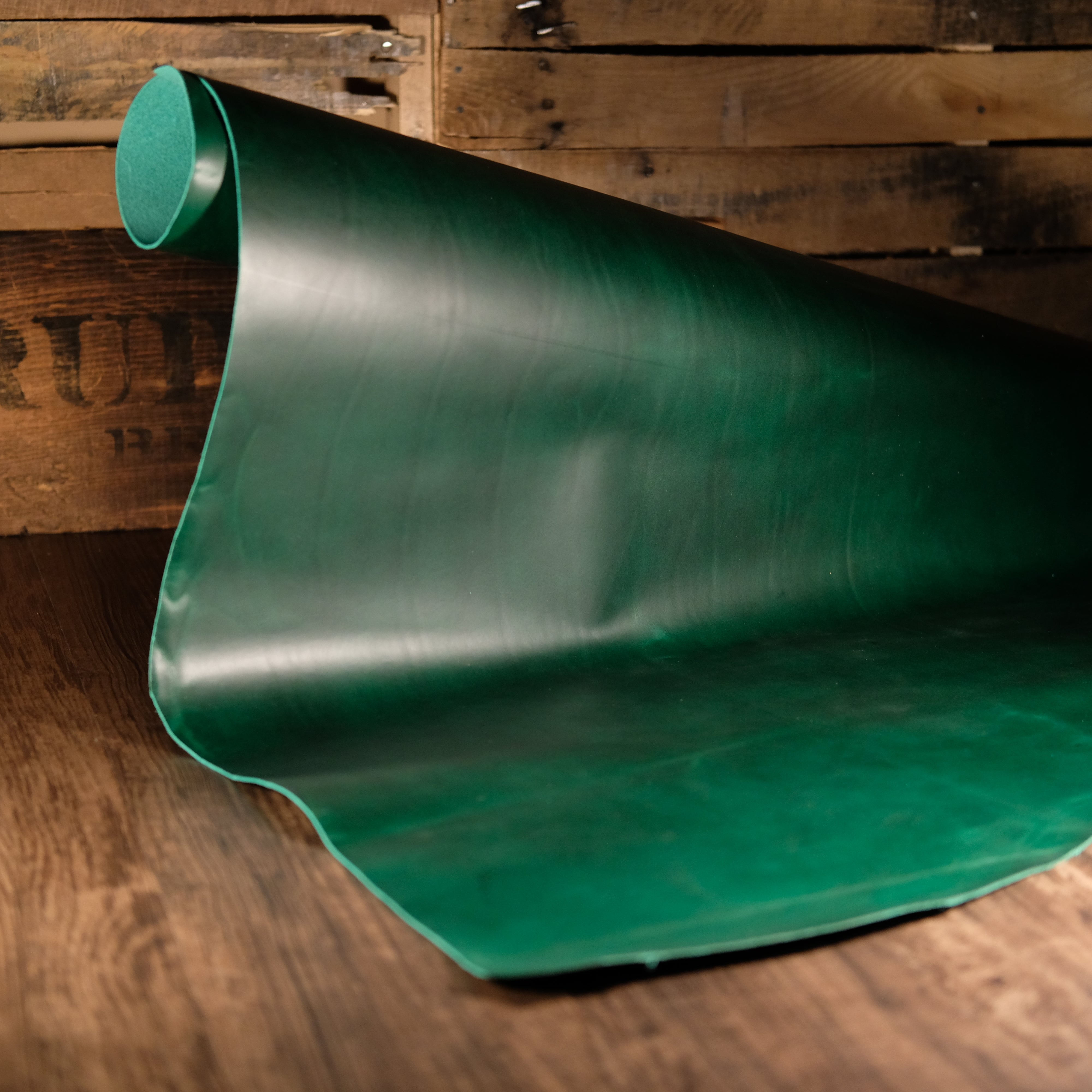 Premium Conceria Walpier Buttero Green 3-4oz Full-Grain Leather - Perfect for Handcrafted Wallets, Belts & Luxury Leather Goods