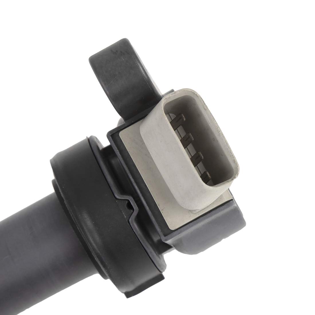 uxcell 19070-97207 Ignition Coil Compatible with Daihatsu MAX 2000-2006 659cc 58HP 43KW - Replacement Part for Engine Performance & Smooth Driving
