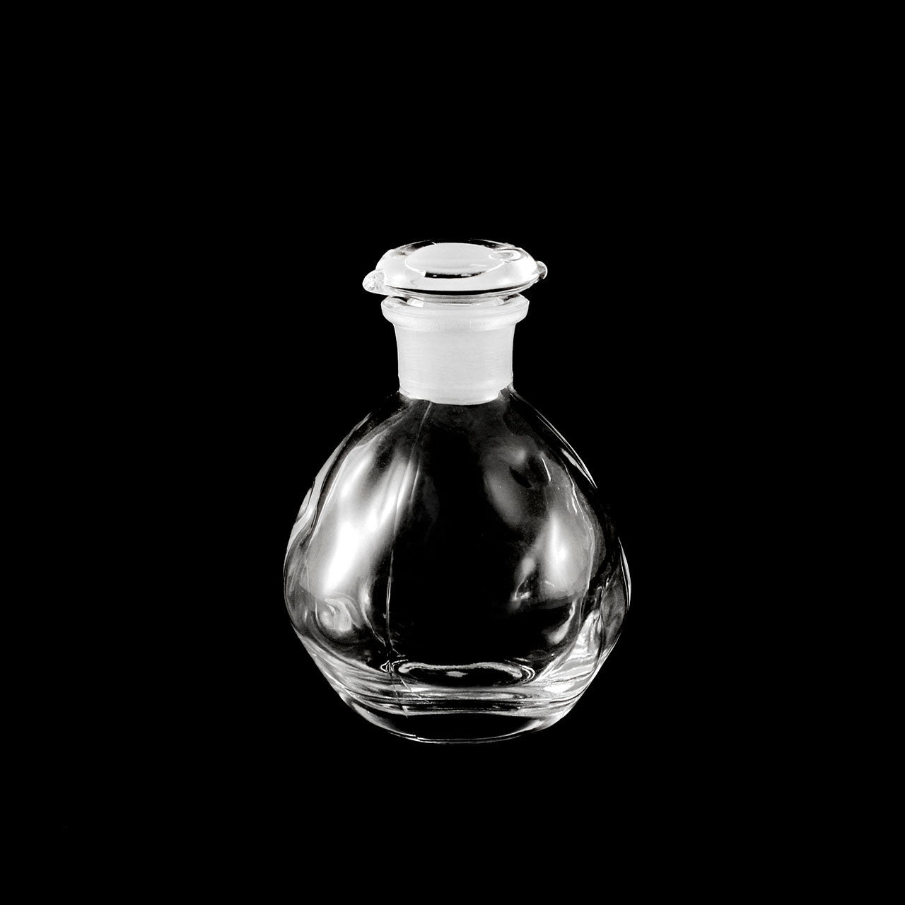 Clear Glass Soy Sauce Dispenser 4.5 fl oz - Perfect for Sushi, Asian Cooking & Tabletop Seasoning