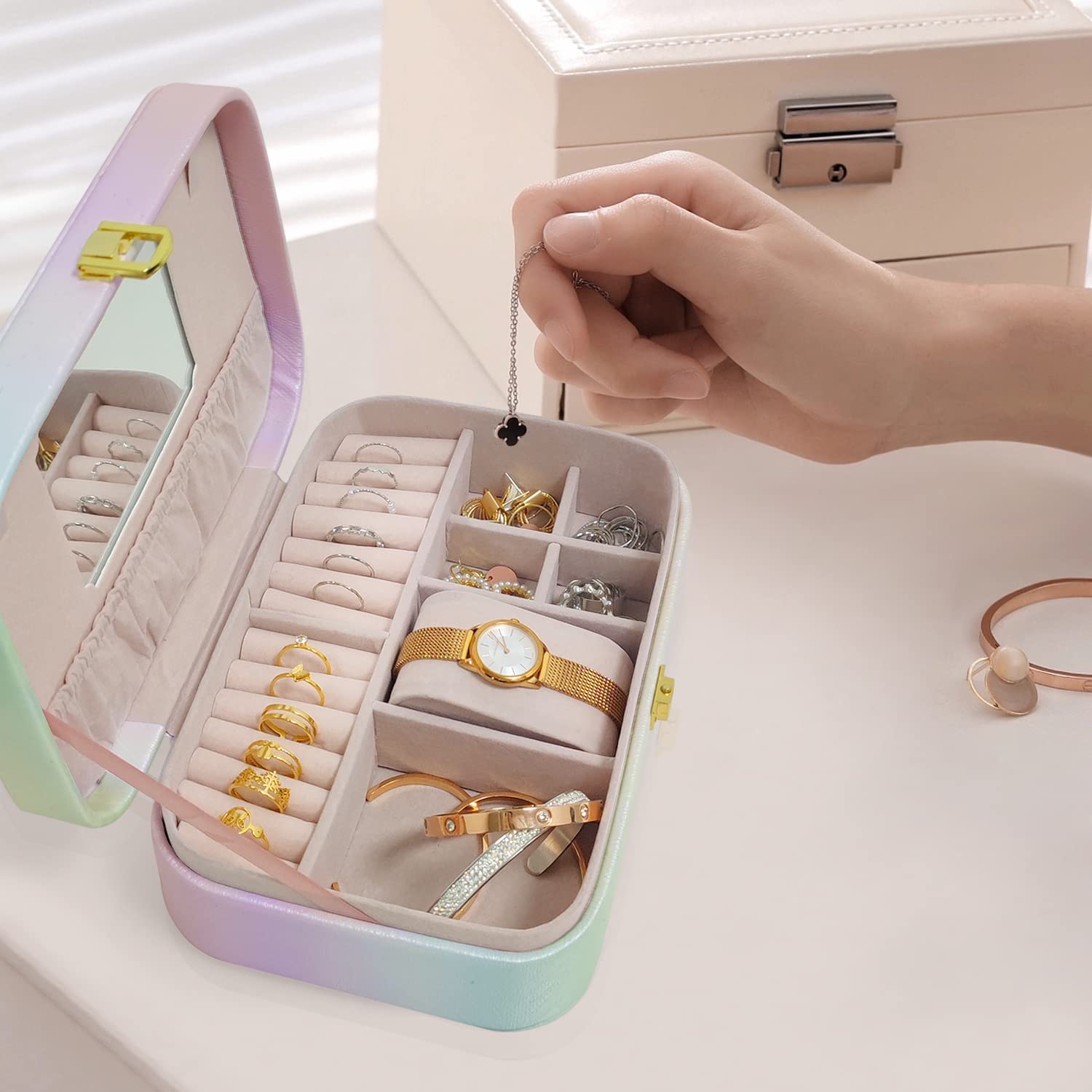 Elegant PU Leather Jewelry Box for Women - Fish Tail Pattern with Mirror, Necklace Ring Earring Bracelet Watch Organizer - Perfect Gift for Wife, Girlfriend & Women - Ideal for Travel, Home Vanity & Gift Giving
