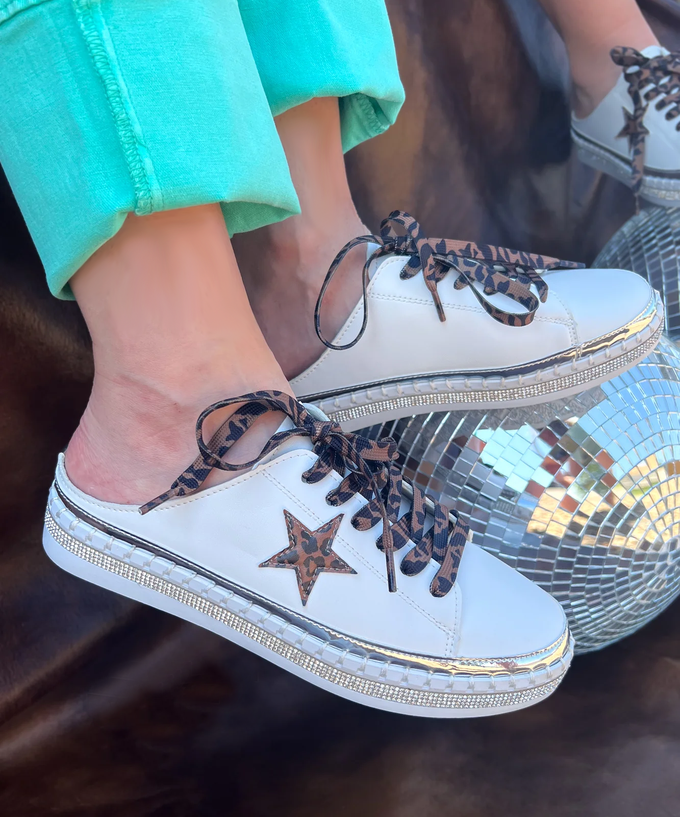 Women's Comfortable Silver Springs Slides - Lightweight Summer Sandals for Casual Wear, Beach, Pool & Outdoor Activities
