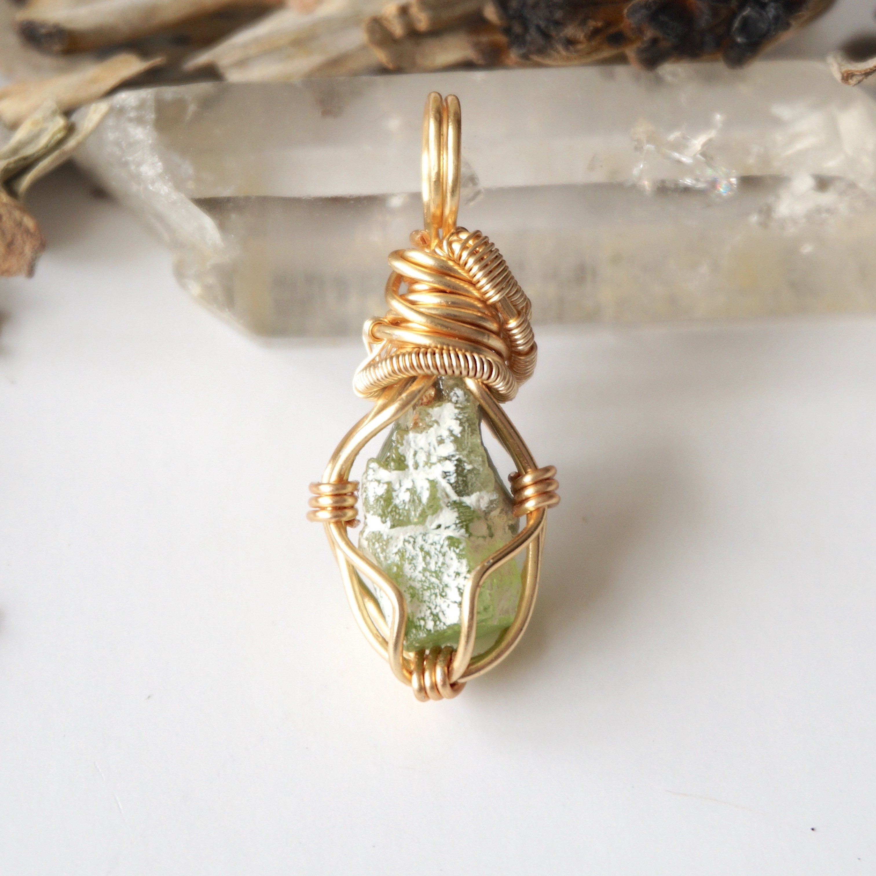 14k Gold Filled Raw Peridot Necklace - Dainty Gemstone Jewelry for Women, Perfect for Everyday Wear & Special Occasions