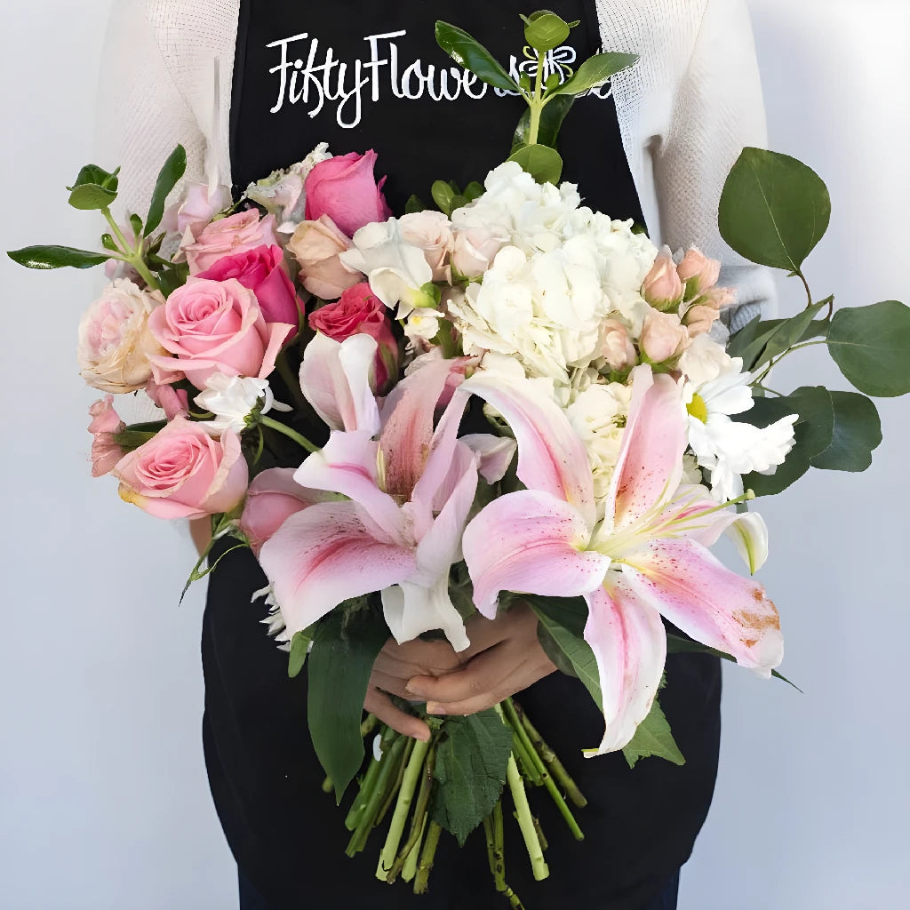 Wholesale Bulk Blush Pink Flower Bouquets for Weddings, Events & Home Decor | Fresh & Affordable Floral Arrangements