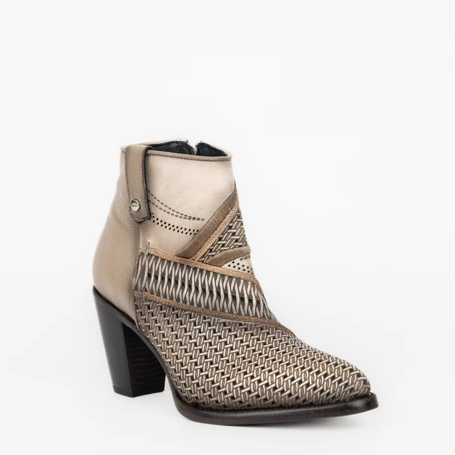 Women's Cuadra Late Cowhide Ankle Boots - Stylish & Comfortable for Casual Wear, Office & Night Out