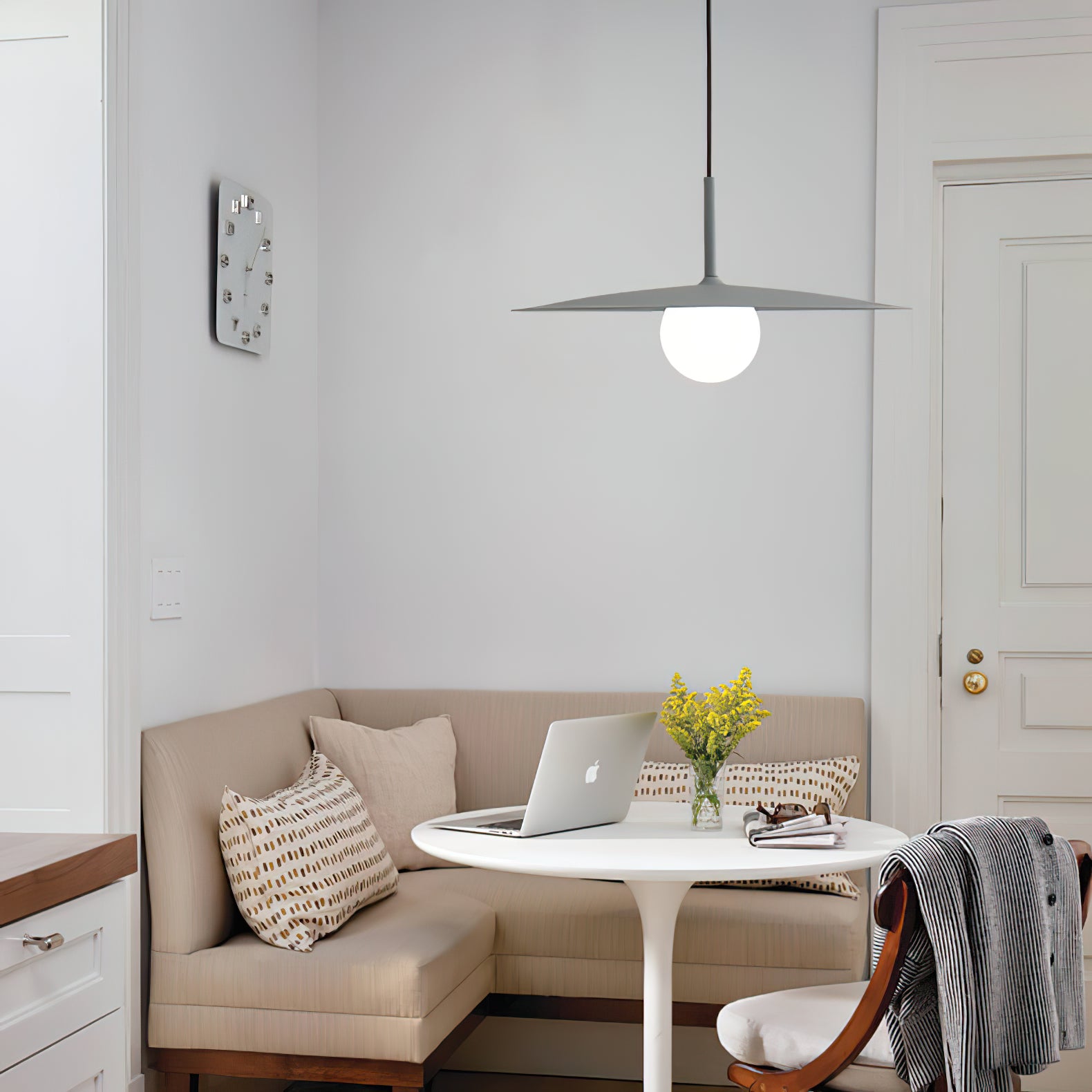 Modern UFO Flying Saucer Pendant Light - Sleek Hanging Ceiling Lamp for Living Room, Bedroom & Dining Room Decor - Perfect for Mid-Century & Contemporary Home Interiors