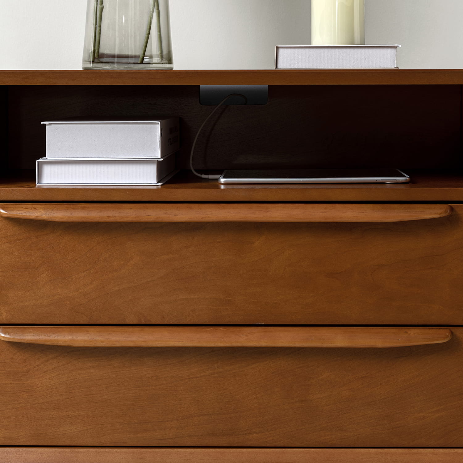 Mid Century Modern Nightstand with 2 Drawers & Built-in USB Outlets - Stylish Bedside Table for Bedroom, Living Room, or Office
