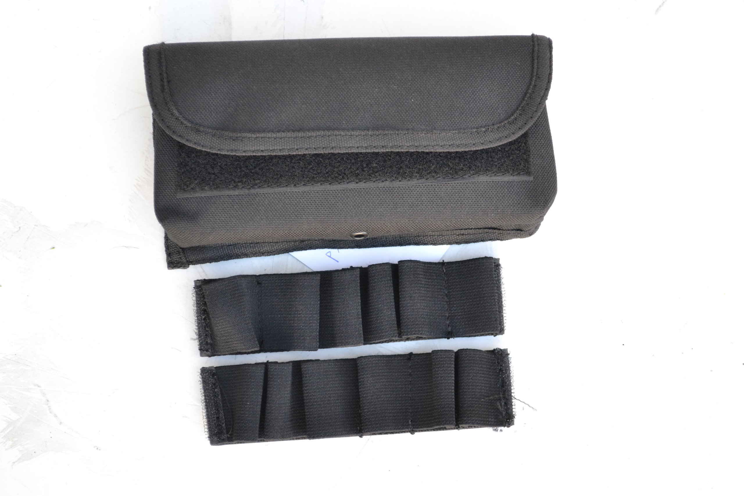 EXPLORER Tactical Velcro & MOLLE Ammo Pouch - Durable Military-Grade Magazine Holder for Hunting, Airsoft & Outdoor Adventures