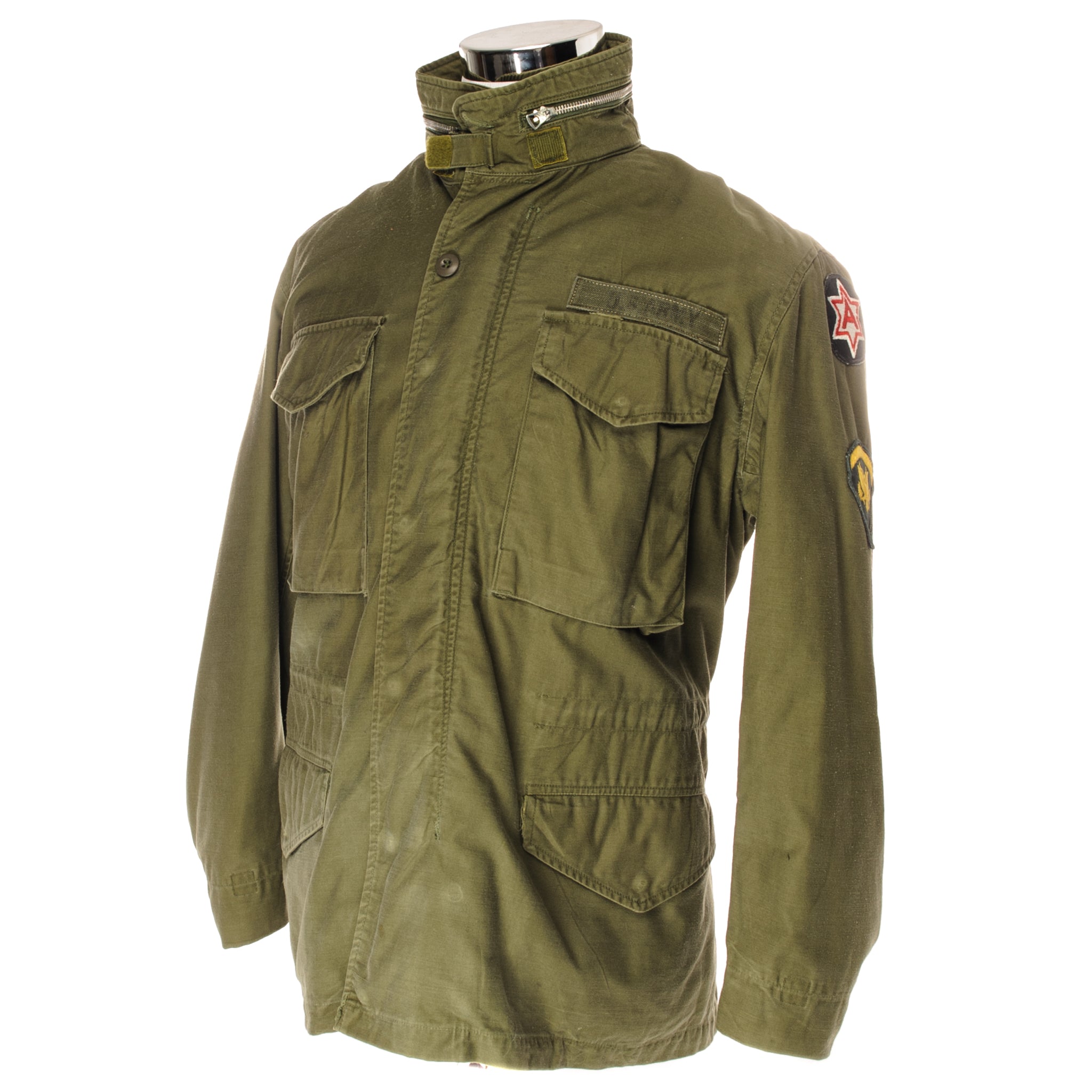 Vintage US Army M-1965 M65 Field Jacket - 1966 Small Short Size with Patches | Military Surplus Outerwear for Men | Perfect for Outdoor Adventures, Camping & Vintage Fashion