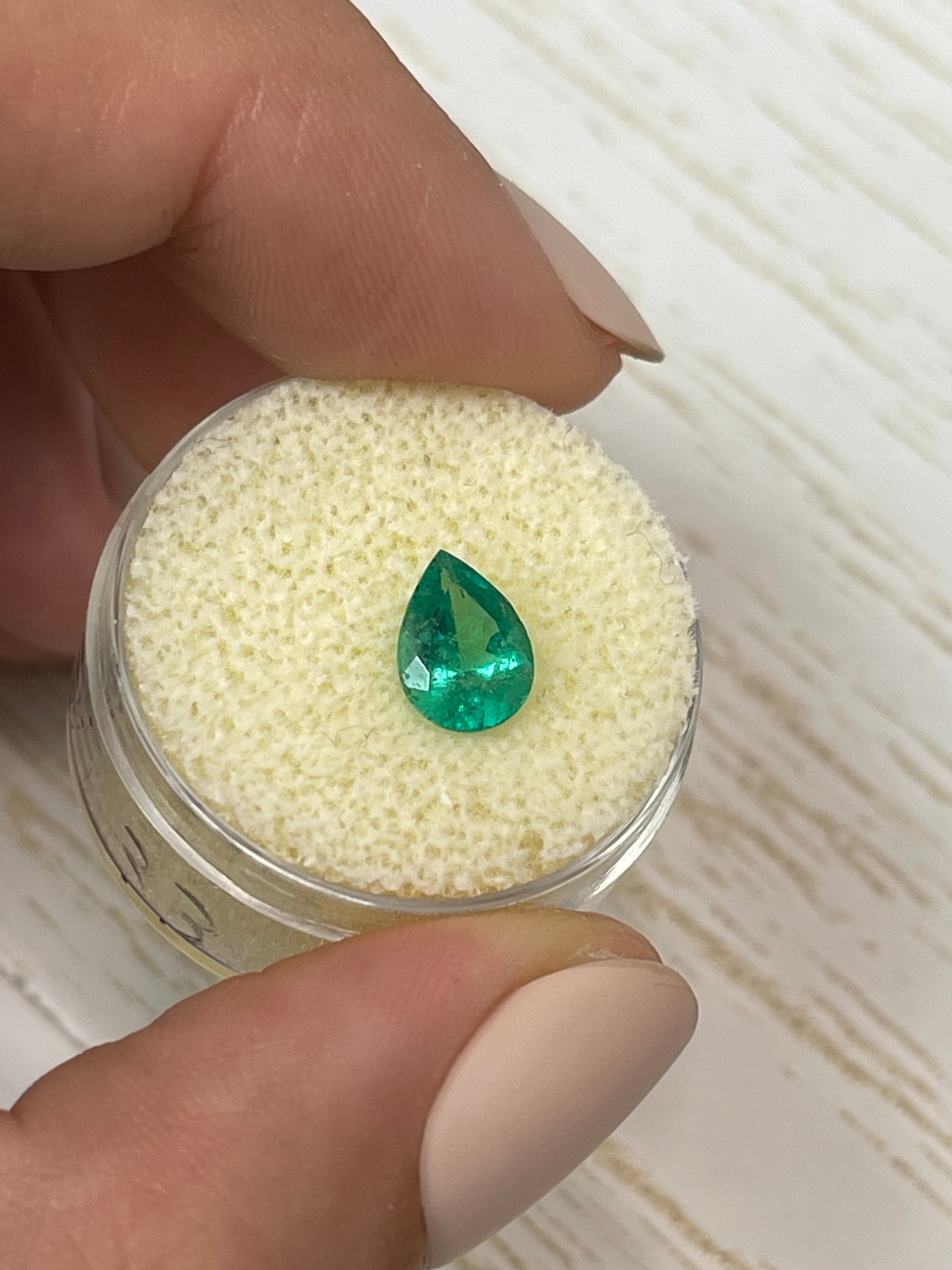 1.15 Carat Medium Green Natural Loose Colombian Emerald Pear Cut Gemstone for Jewelry Making, Engagement Rings & Fine Collections