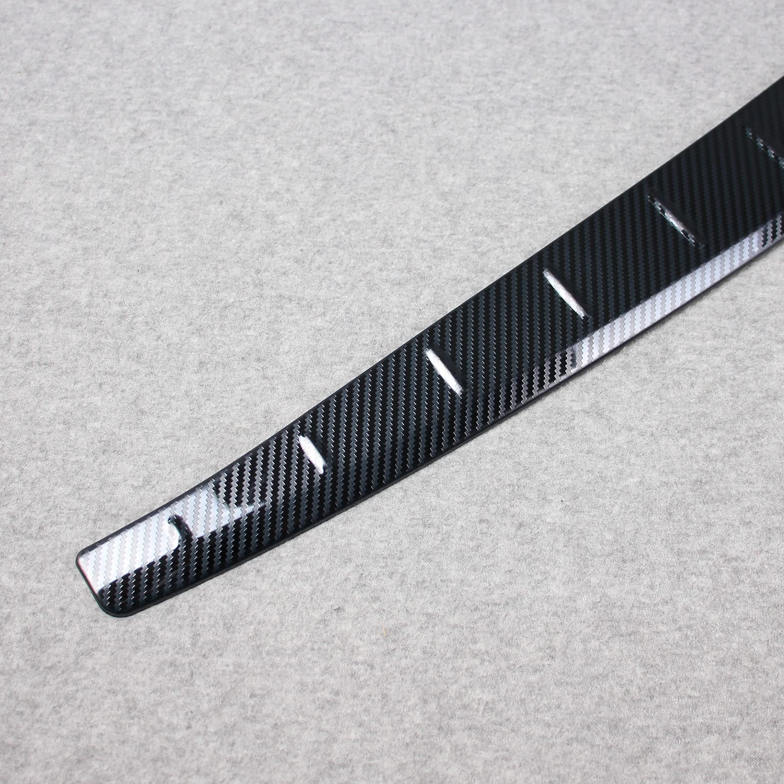 Beautost Stainless Steel Rear Bumper Sill Plate Guard Cover Trim for Toyota Sienna 2021-2025 - Carbon Fiber Black Style | Durable Exterior Protection for Parking & Loading Scenes