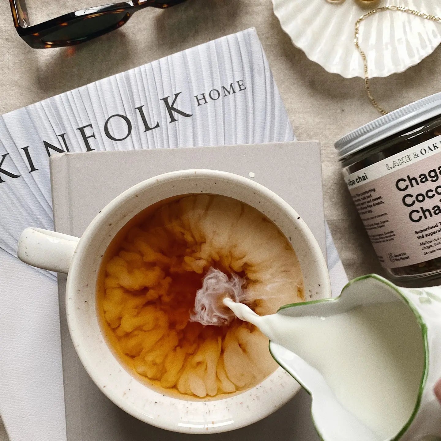 LAKE & OAK Spiced Coconut Chai Superfood Tea Blend - Organic Herbal Tea for Energy & Relaxation - Perfect for Morning Boost or Evening Wind Down