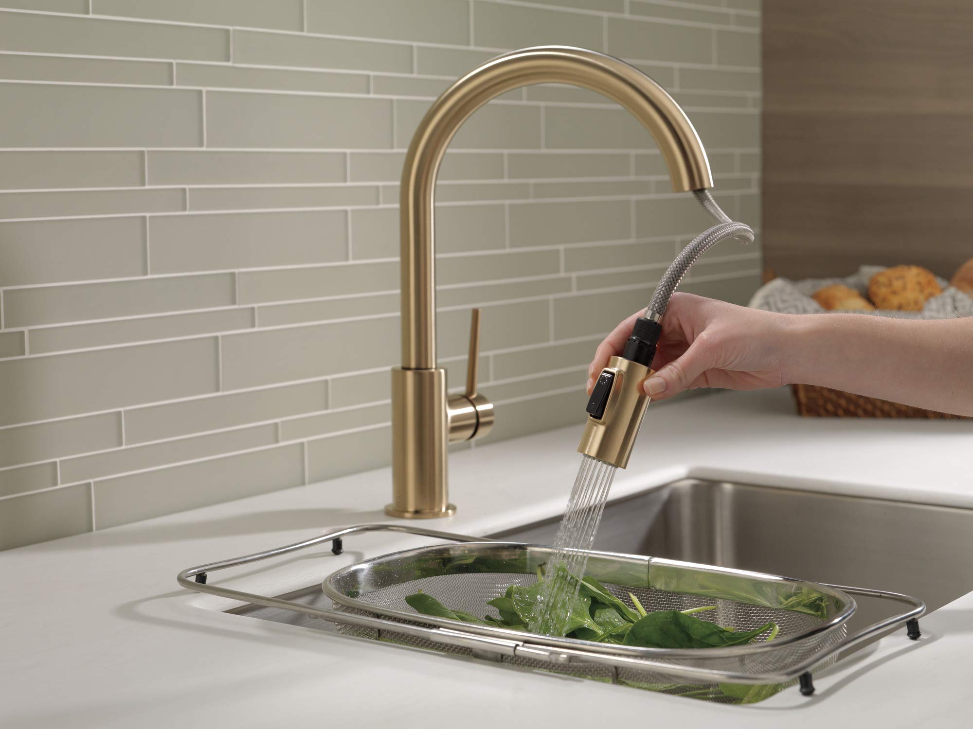 Delta Trinsic Gold Kitchen Faucet with Pull Down Sprayer - Magnetic Docking Spray Head, Champagne Bronze 9159-CZLS-DST | Modern Touchless Kitchen Sink Faucet for Easy Cooking & Dishwashing