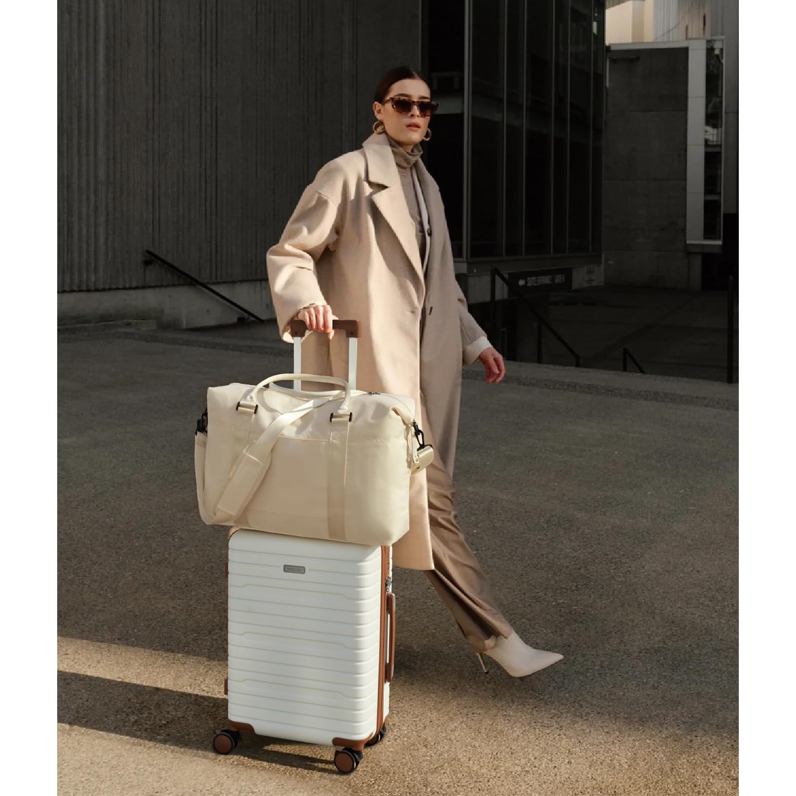 Stylish Women's Duffle Weekender Bag - Travel Carry On Tote for Airplanes, Overnight Trips & Hospital Visits - Light Beige | Perfect for Business Travel, Gym & Weekend Getaways