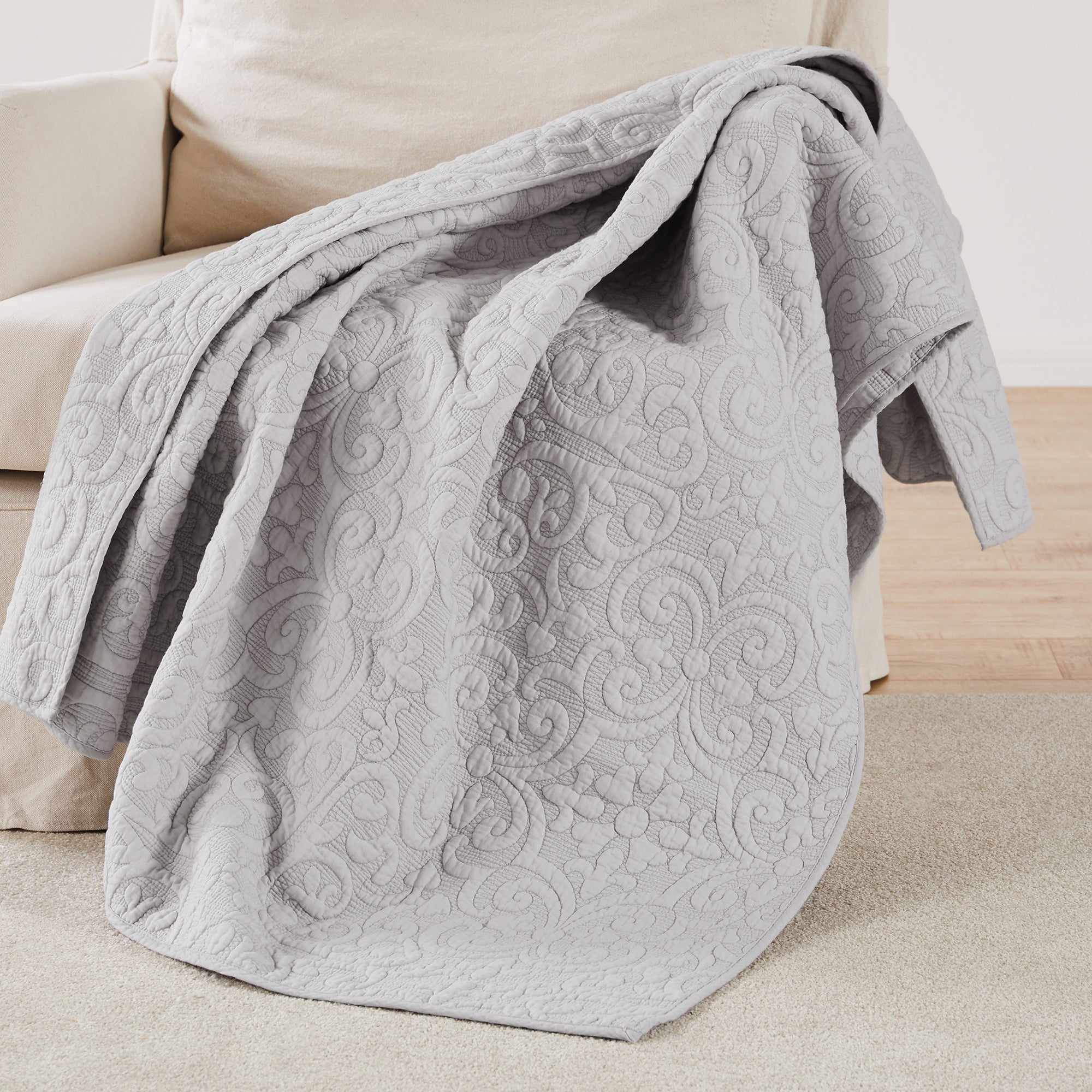 BH Sherbourne Stitch Quilted Throw Blanket - Soft Luxury Quilted Bedspread for Couch, Sofa & Bed - Cozy Home Decor for Living Room, Bedroom & Dorm