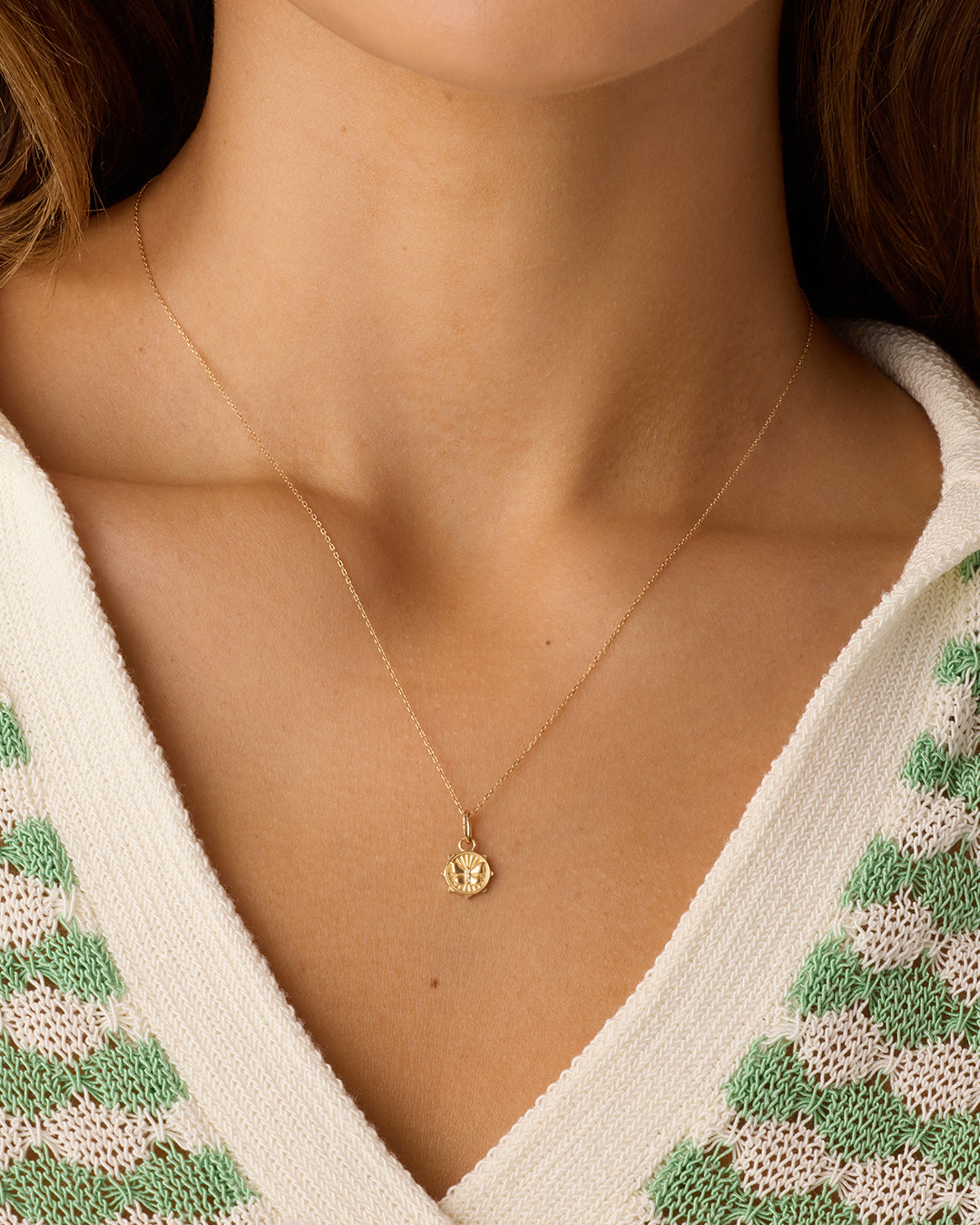 Exquisite Diamond Butterfly Charm Pendant - Elegant Jewelry for Women - Perfect for Gifts, Anniversaries & Special Occasions